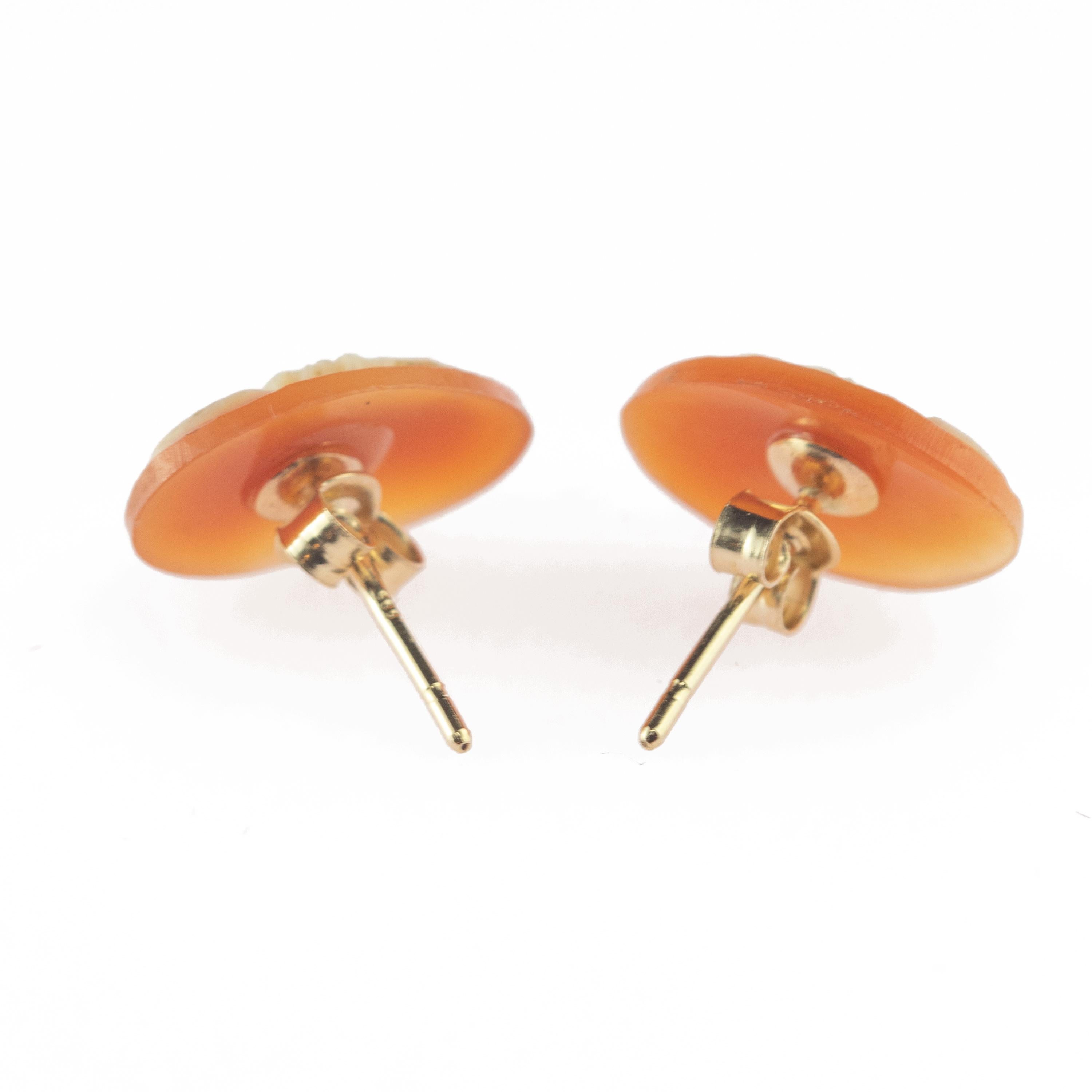 Retro Intini Jewels Sardonic Shell Cammeo Gold Plate Stud Chic Cocktail Earrings For Sale