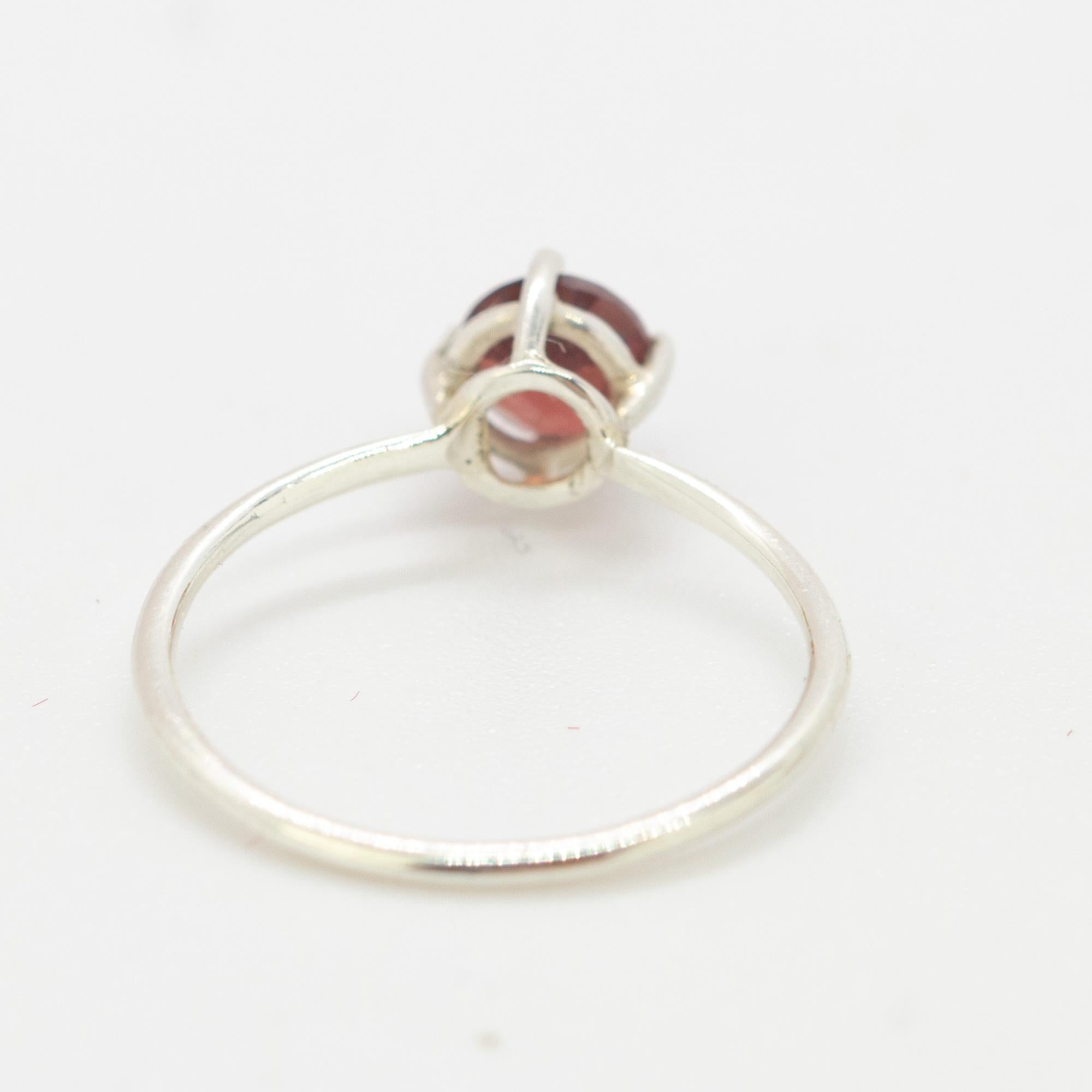 Intini Juwelen Silber 925 Gelber runder roter Brillant Granat Cocktail Moderner Ring für Damen oder Herren im Angebot