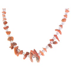 Intini Jewels Collana in argento, cristallo di rocca e corallo naturale, fatta a mano.