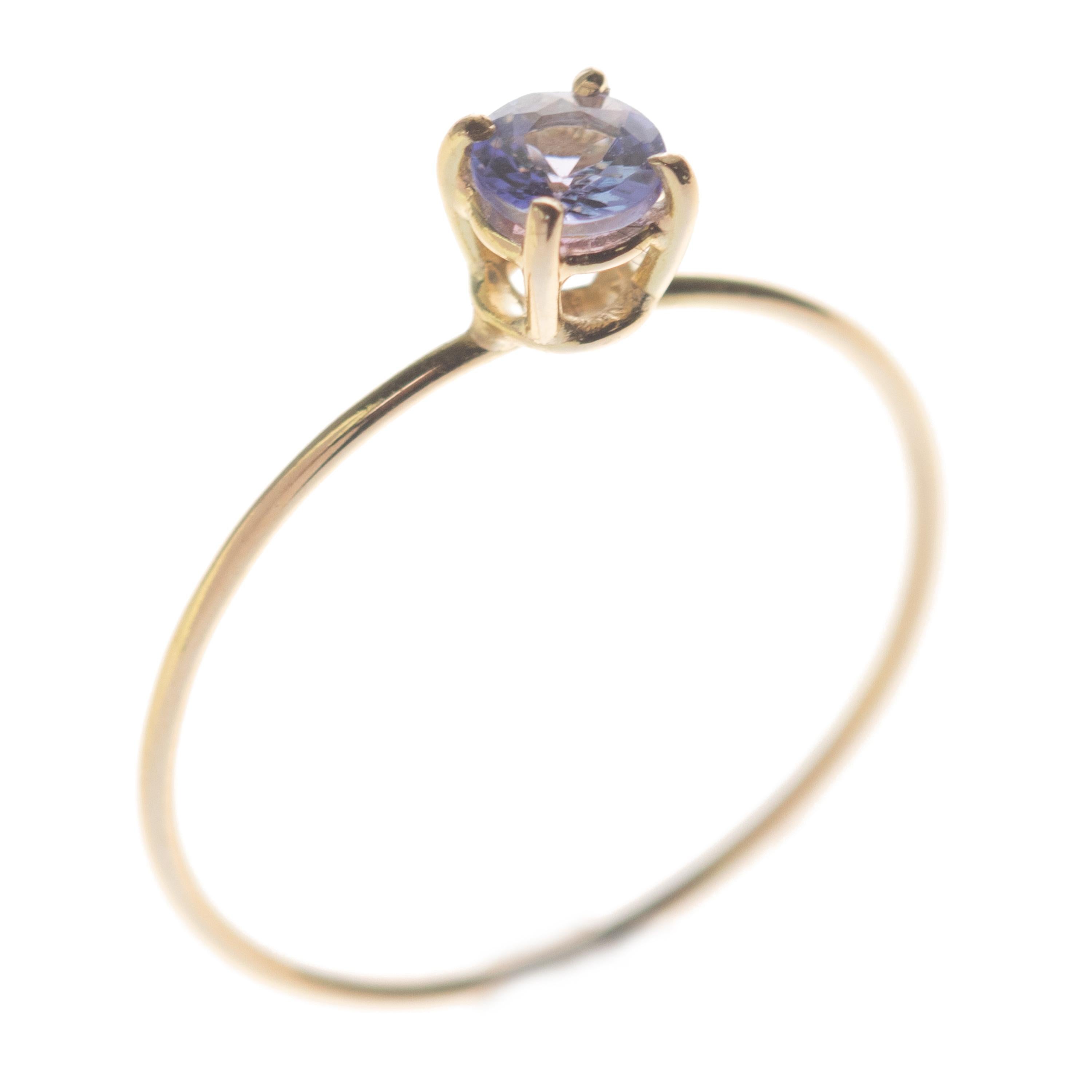 Women's Intini Jewels Tanzanite 18 Karat Gold Band Handmade Delicate Modern Chic Ring For Sale
