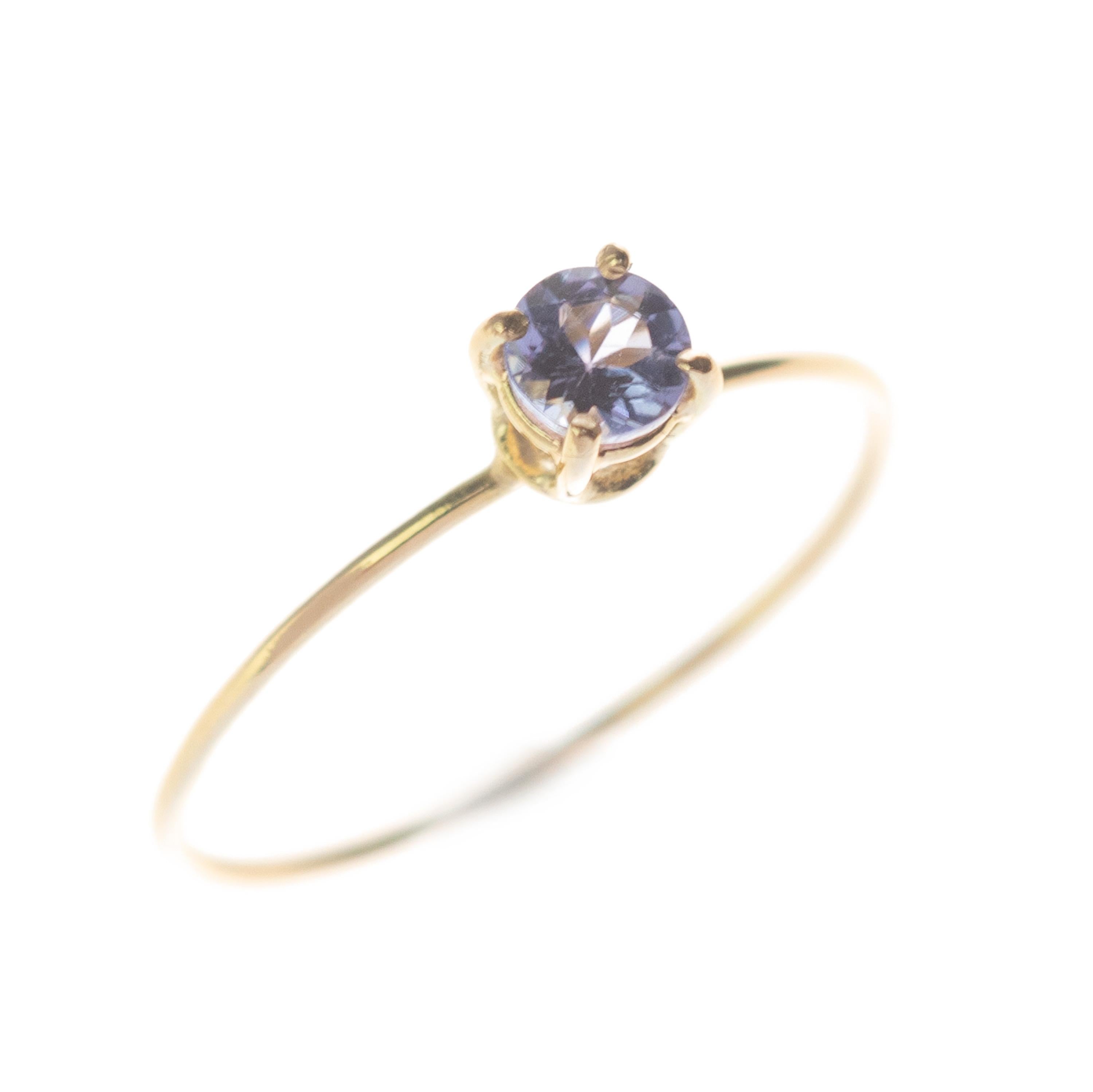 Intini Jewels Tanzanite 18 Karat Gold Band Handmade Delicate Modern Chic Ring For Sale 2