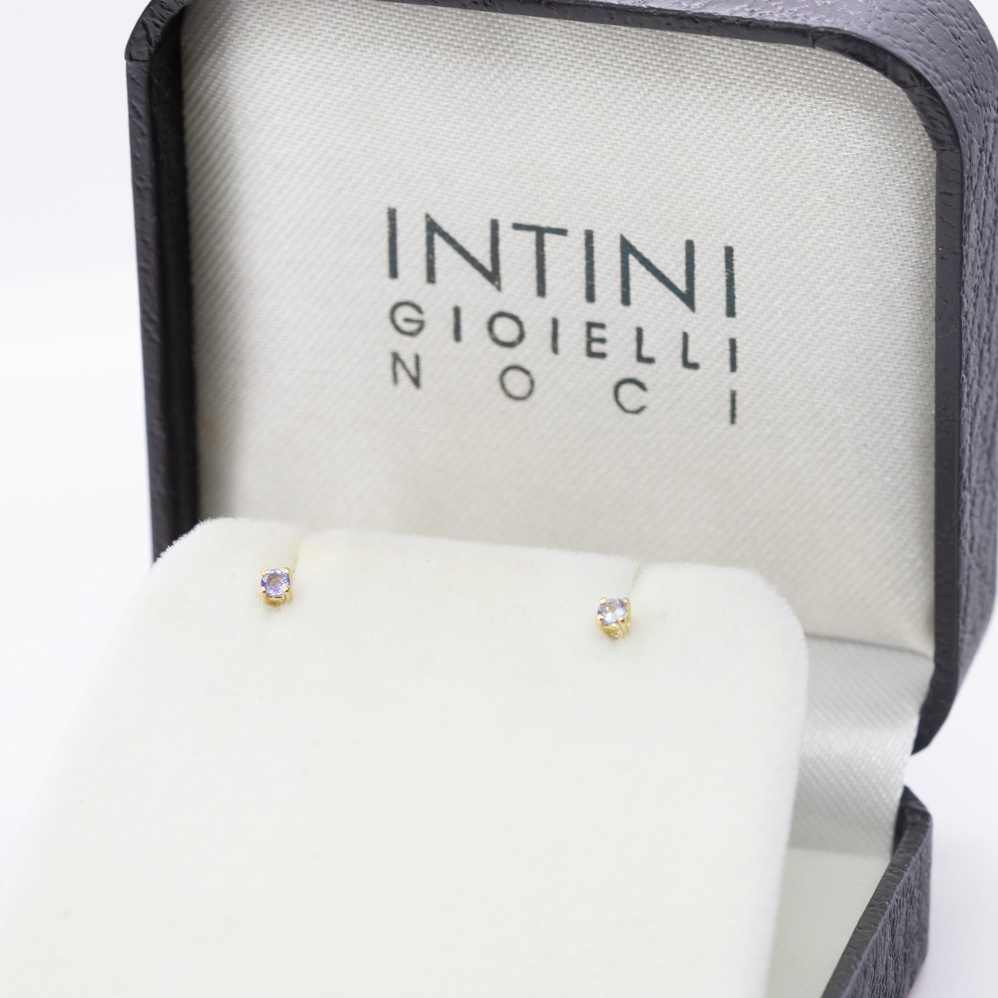 Artiste Intini Jewels Clous d'oreilles cocktail en or jaune 18 carats et tanzanite, faits à la main, pour cocktail en vente