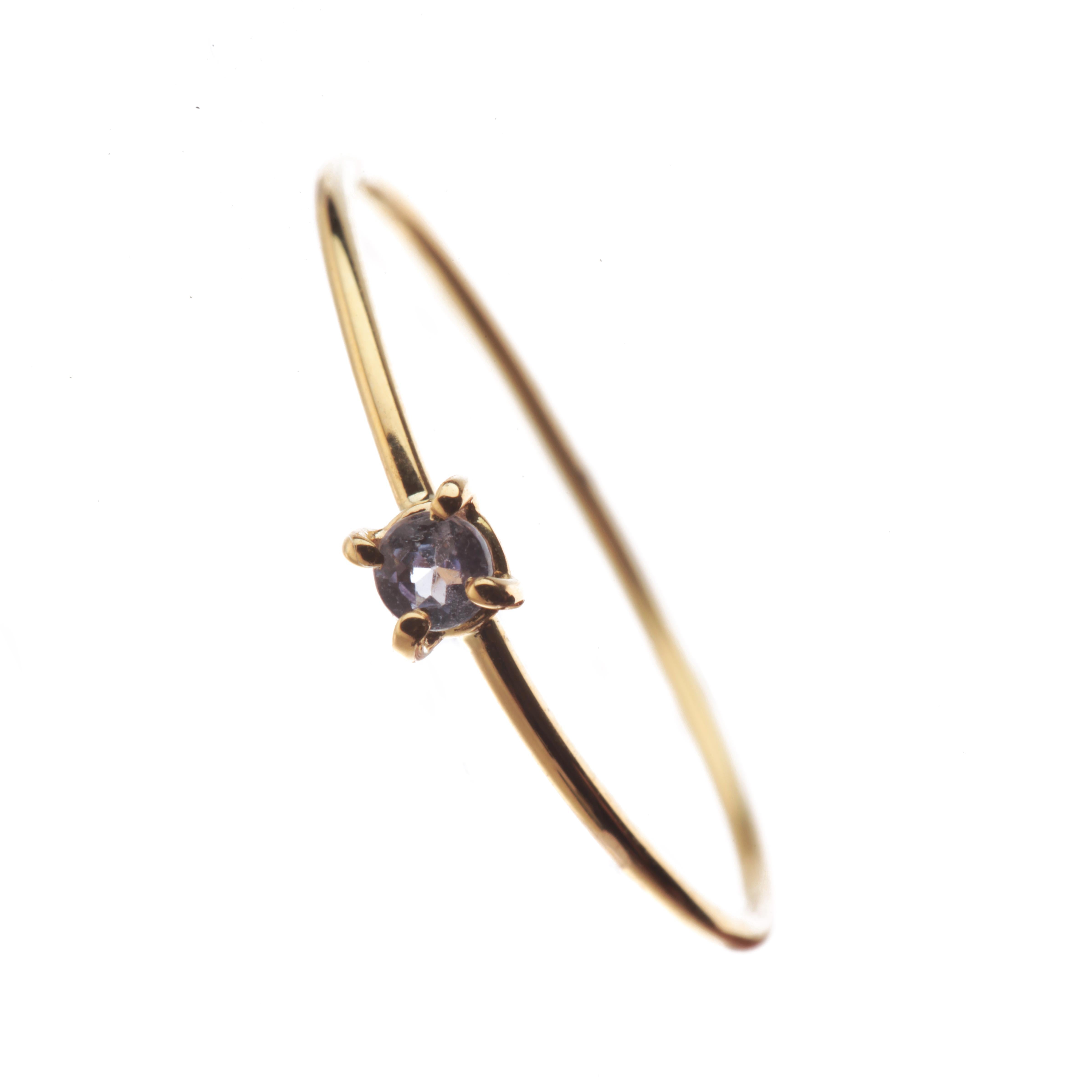 Taille brillant Intini Jewels Bague joaillerie en or 9 carats et tanzanite, délicate et moderne, faite à la main en vente