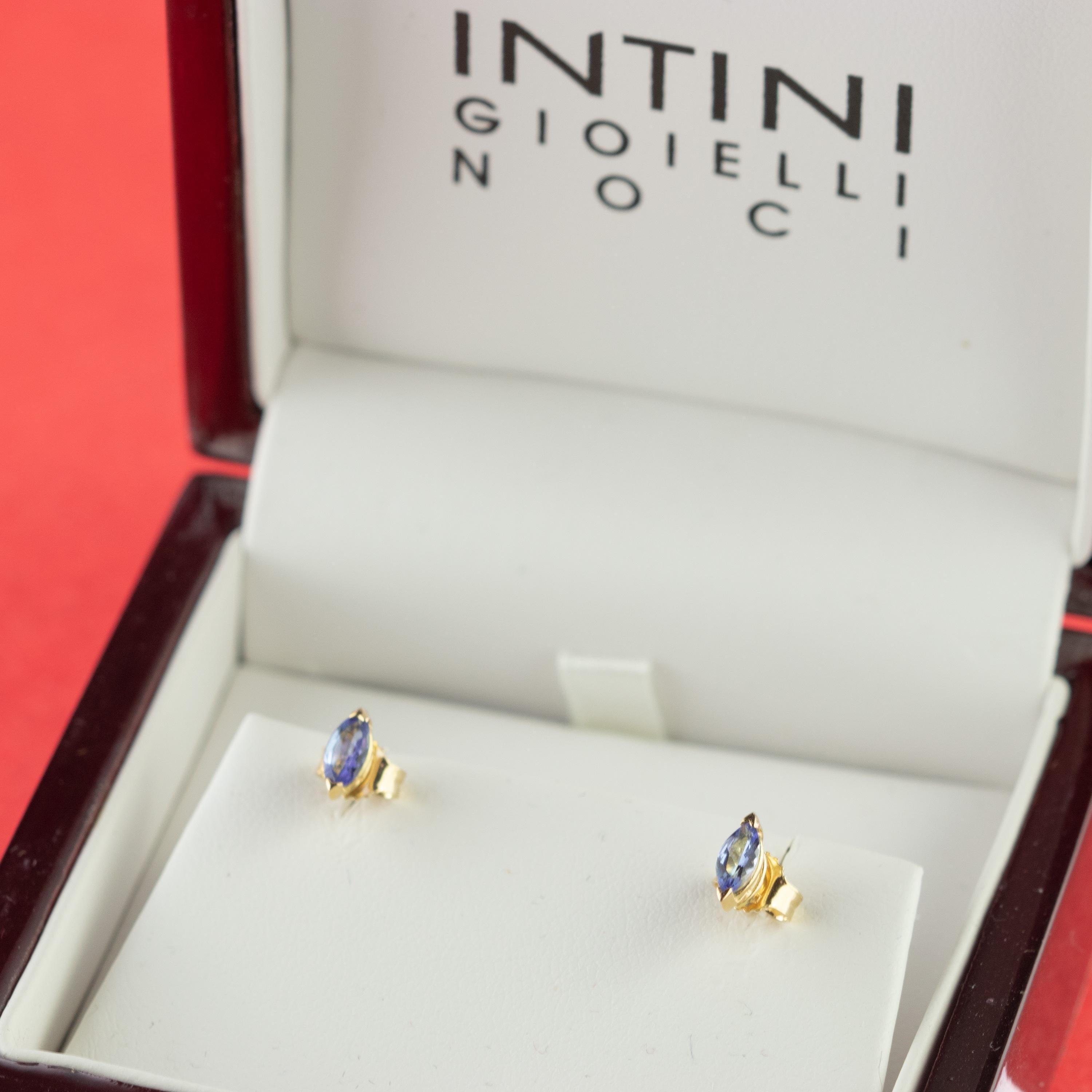 Intini Jewels Tanzanite Blue Purple Navette 18 Karat Yellow Gold Stud Earrings In New Condition For Sale In Milano, IT