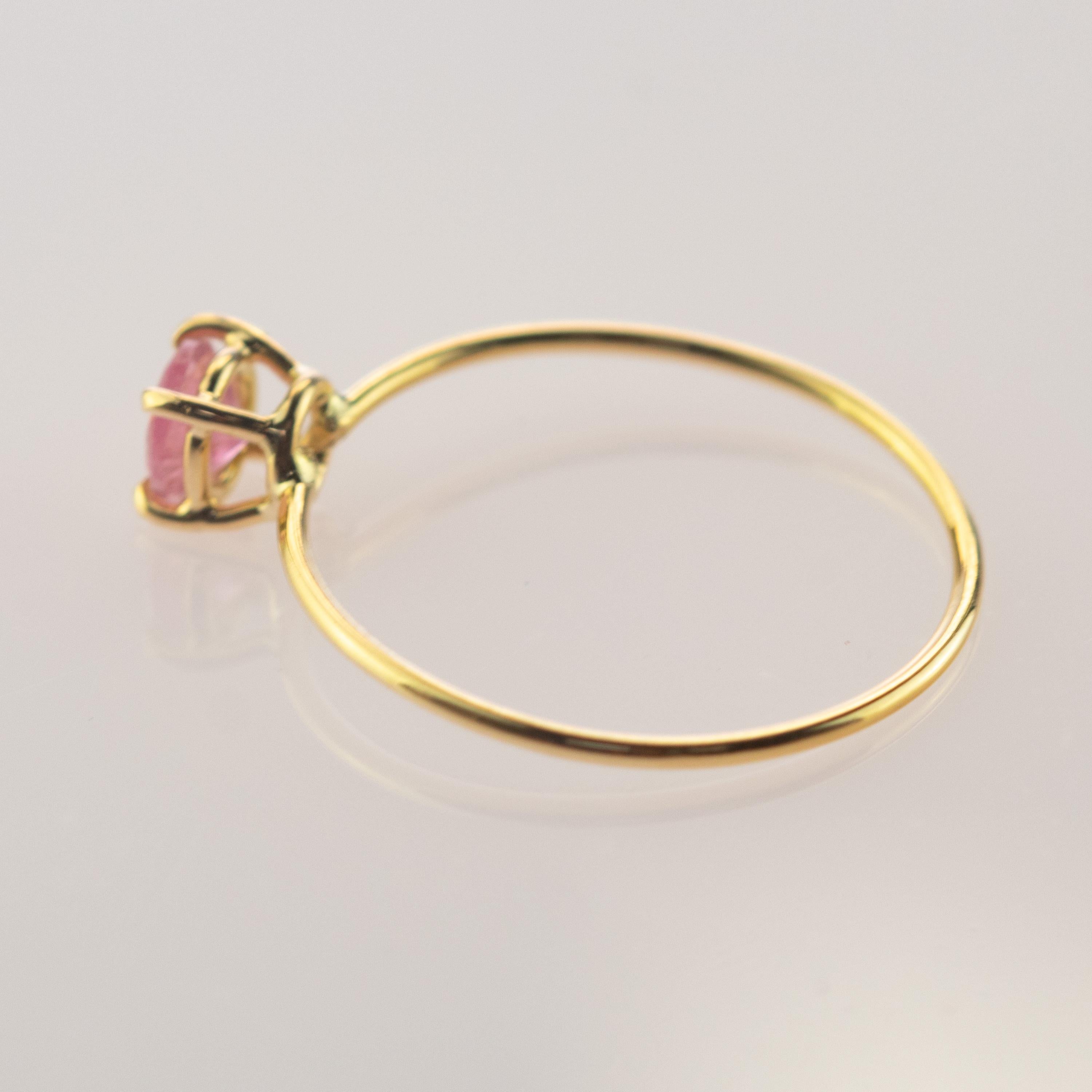 tini Jewels: 18 Karat Gold Handgefertigter, zarter, moderner und schicker italienischer Ring mit Turmalin im Zustand „Neu“ im Angebot in Milano, IT