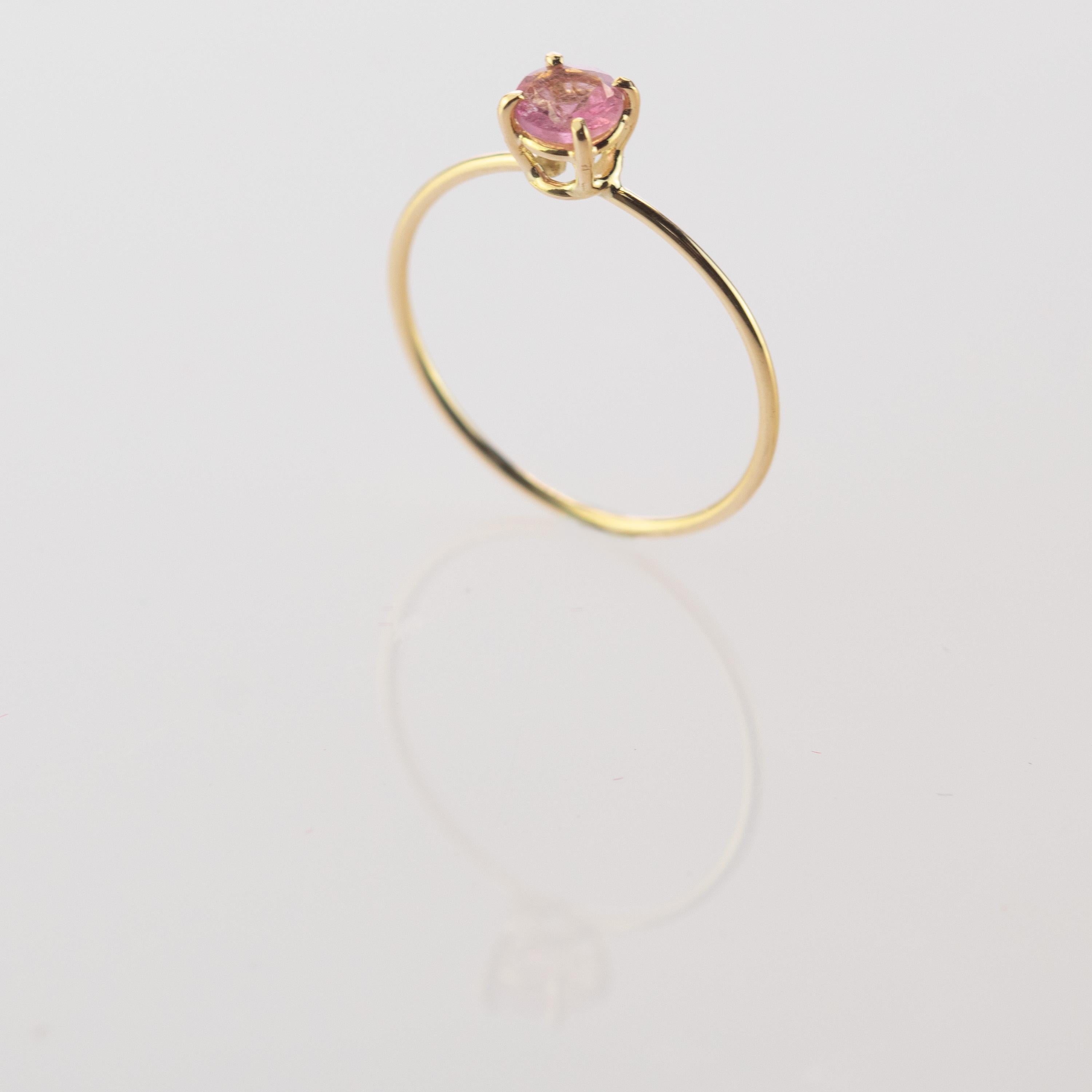 Intini Jewels, bague italienne chic et délicate en or 9 carats et tourmaline, faite à la main, de style moderne et classique en vente 4