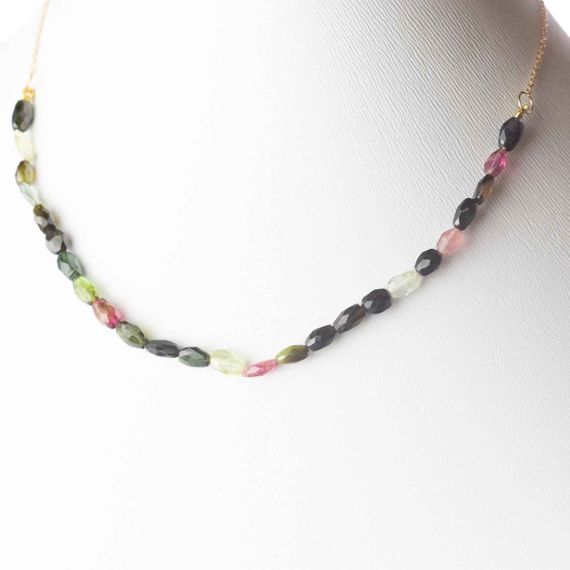 Intini Jewels Collier déco coloré en or jaune 18 carats avec chaîne et tourmaline ovale Unisexe en vente