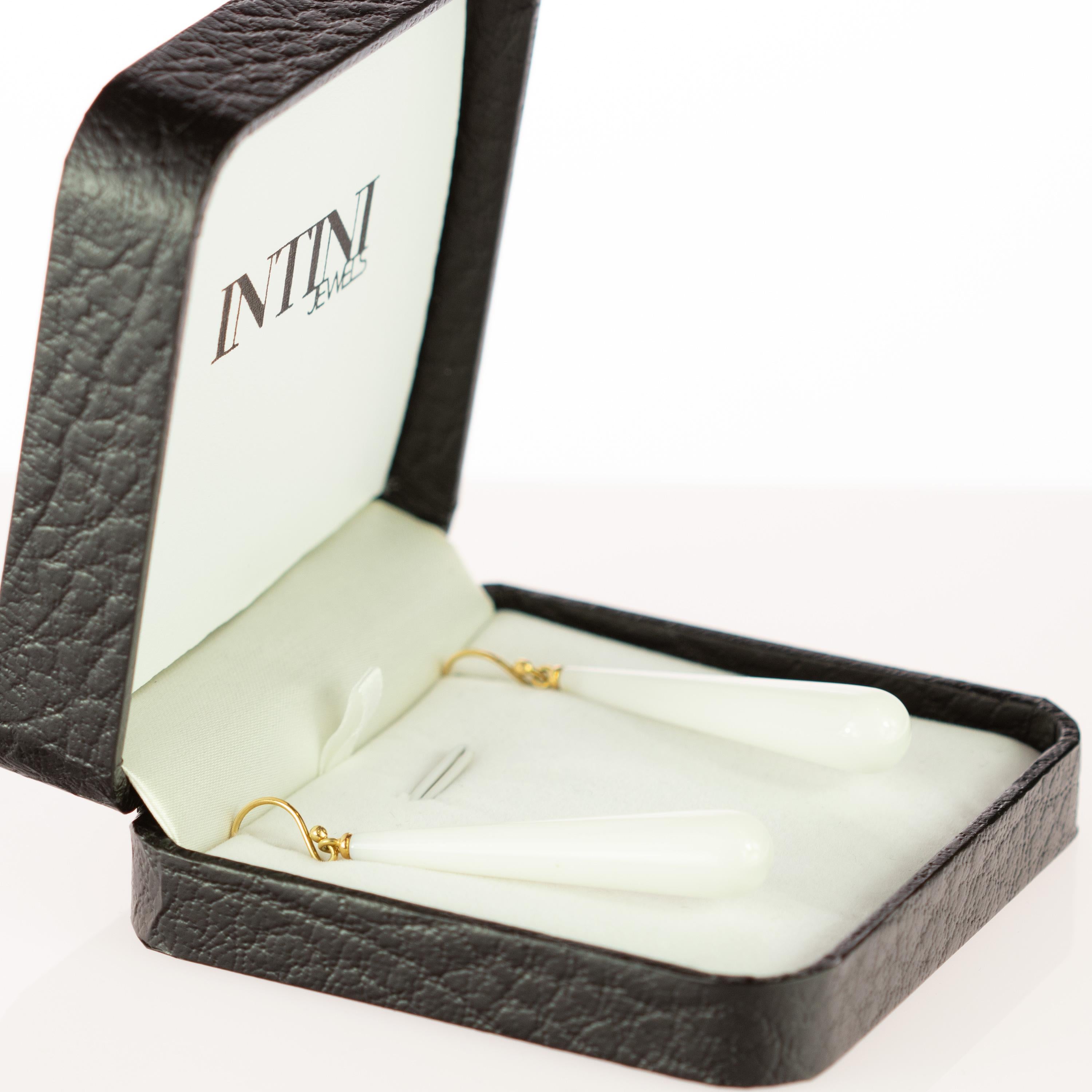 White Agate 18 Karat Gold Bold Tear Drop Dangle Cocktail Earrings 4