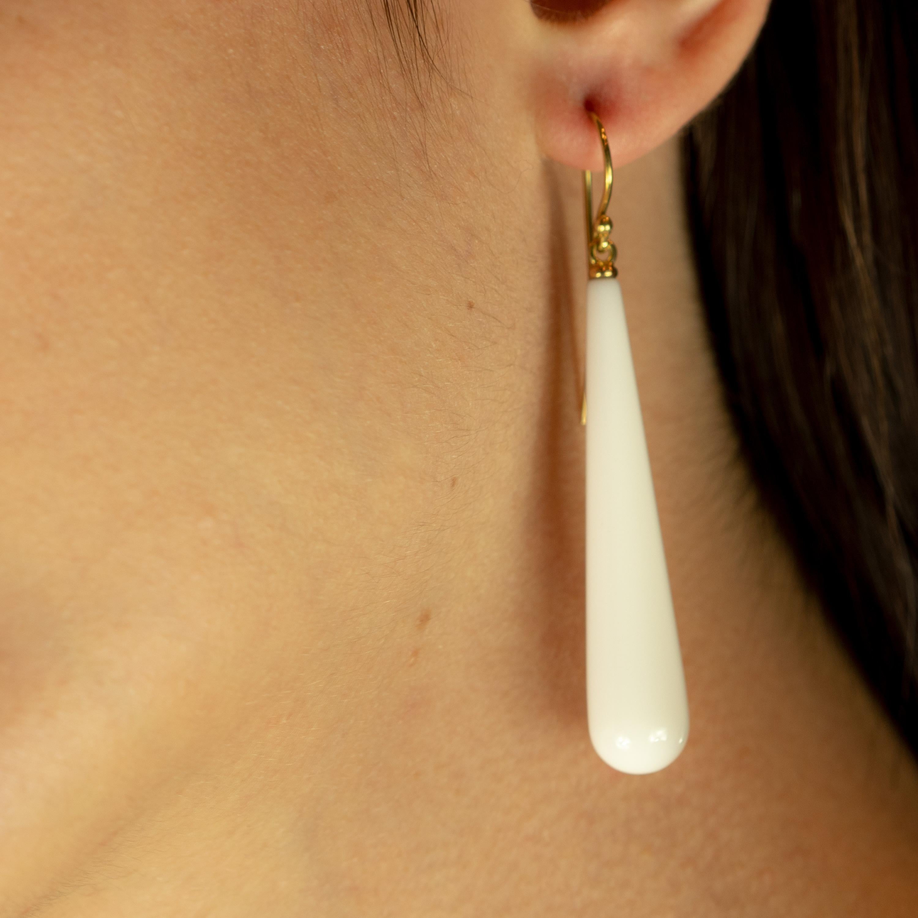 Artisan White Agate 18 Karat Gold Bold Tear Drop Dangle Cocktail Earrings