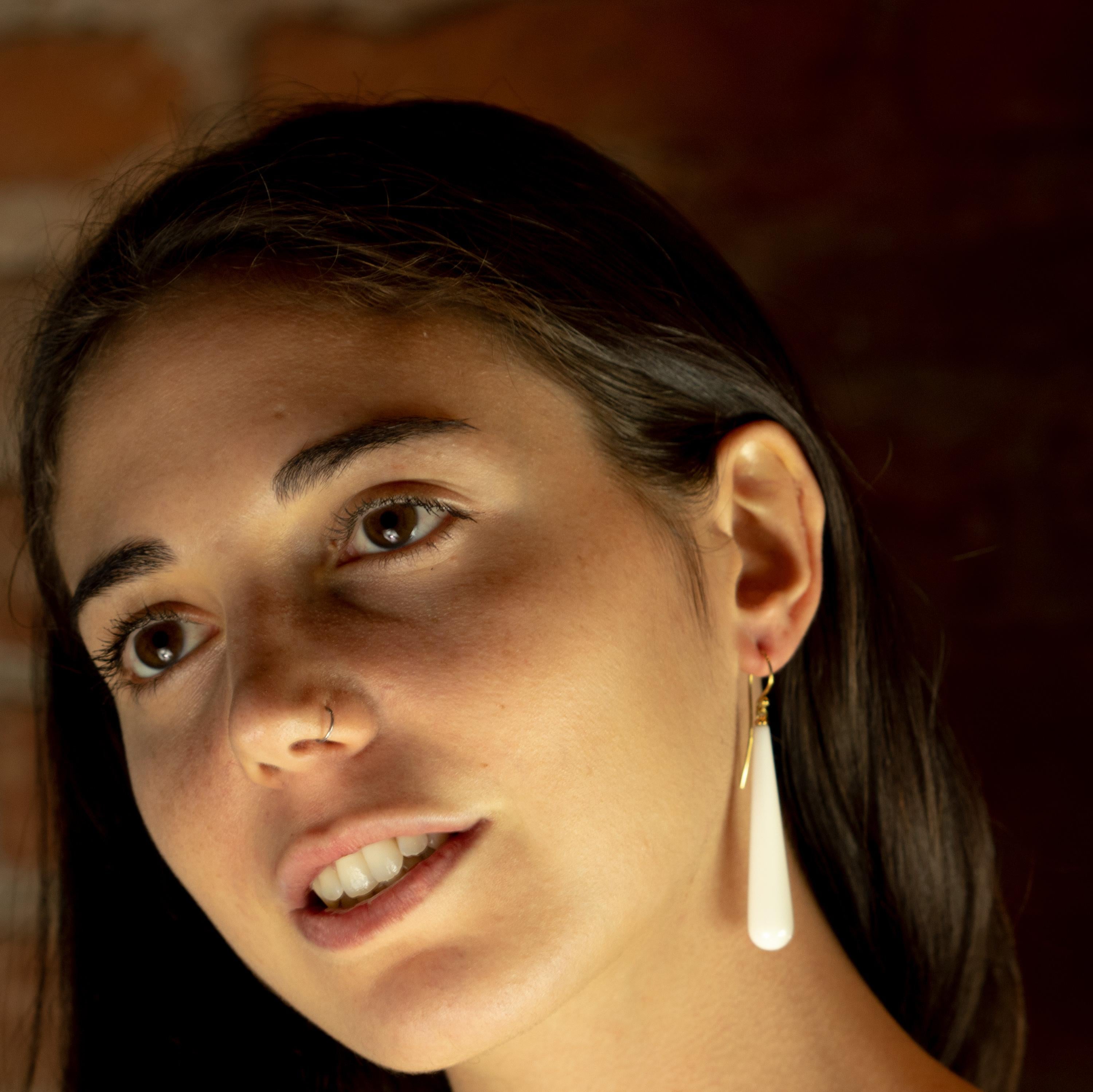 Mixed Cut White Agate 18 Karat Gold Bold Tear Drop Dangle Cocktail Earrings