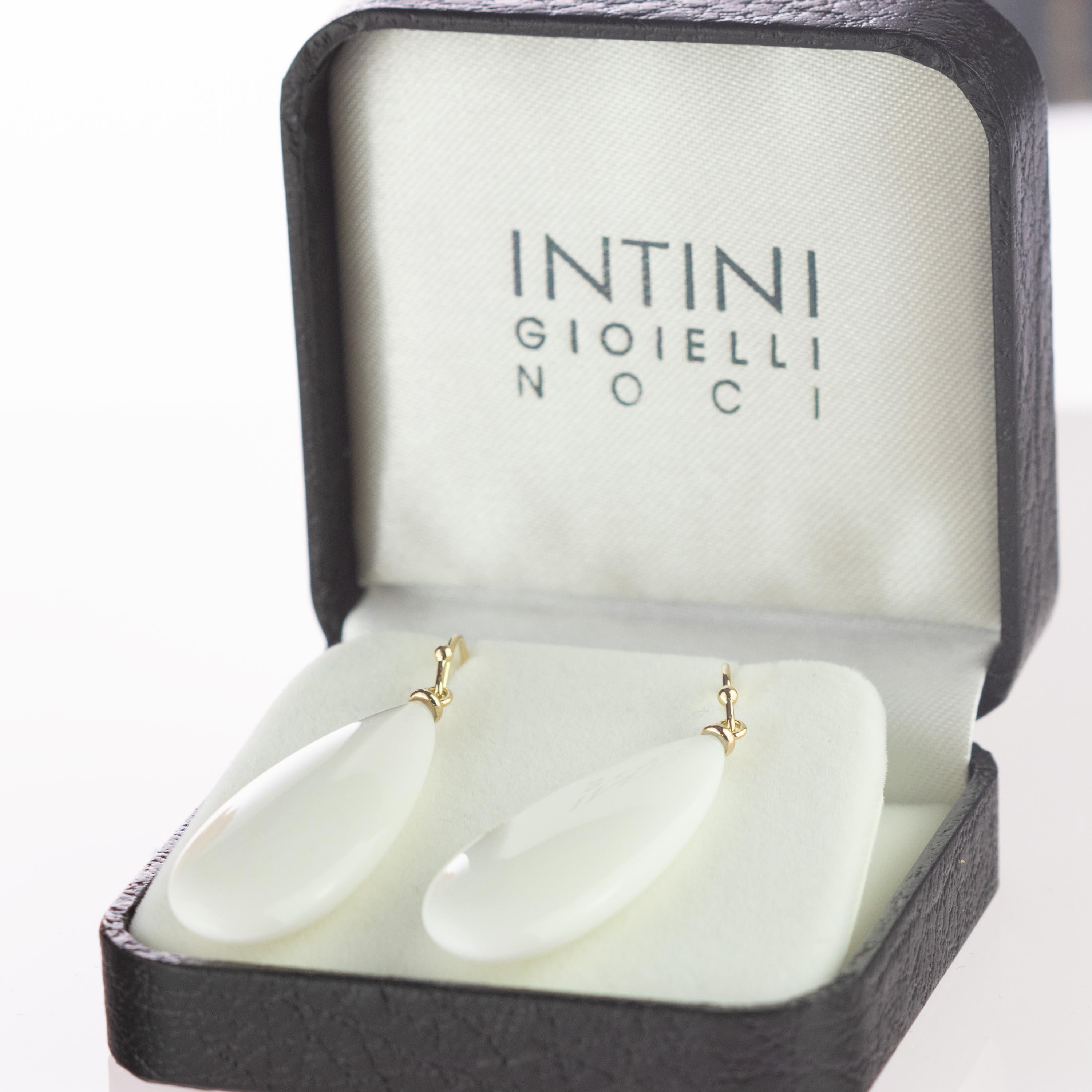 Mixed Cut Intini Jewels White Agate 18 Karat Gold Bold Tear Drop Dangle Flat Earrings For Sale