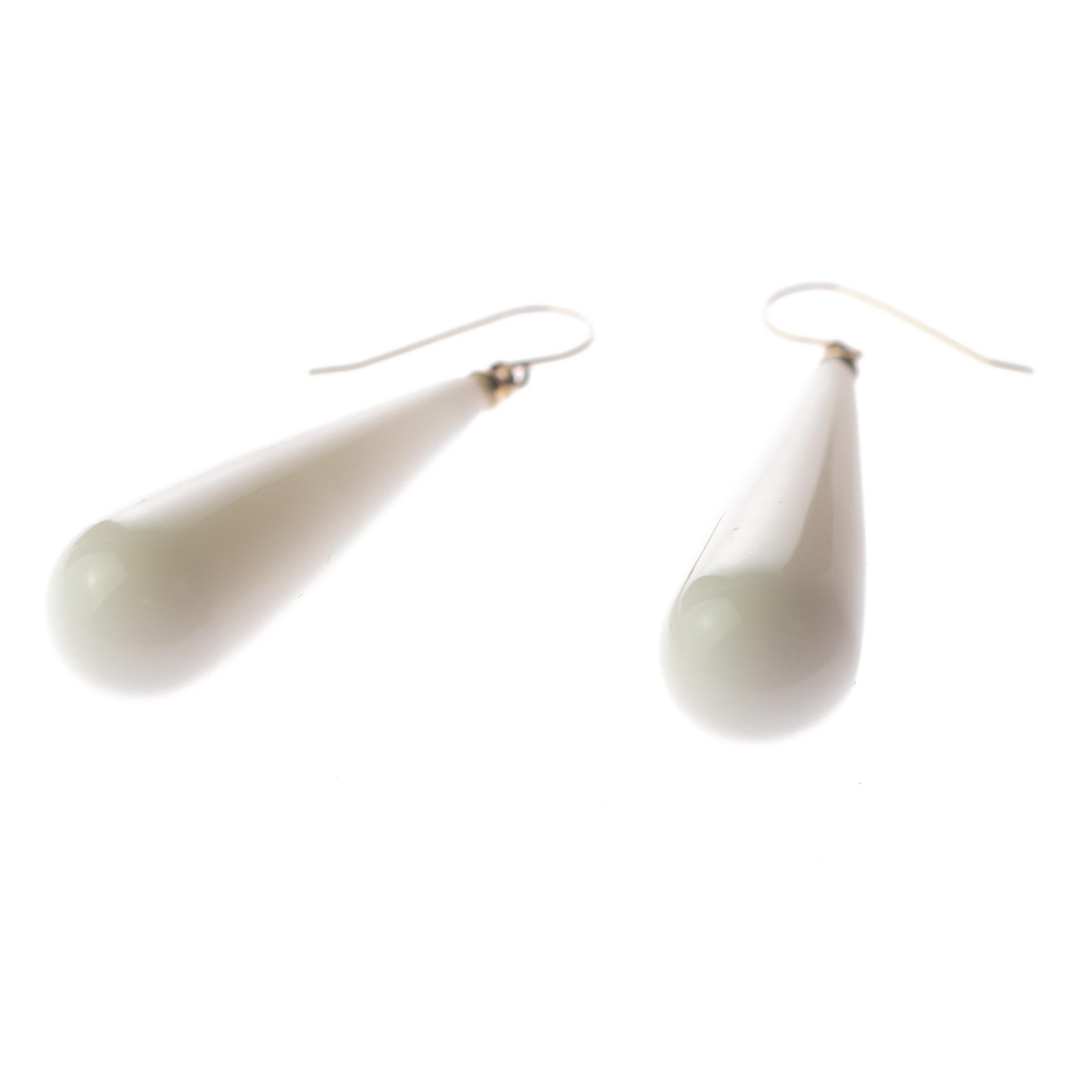Intini Jewels Pendants d'oreilles en agate blanche et or blanc 18 carats, faits à la main Pour femmes en vente