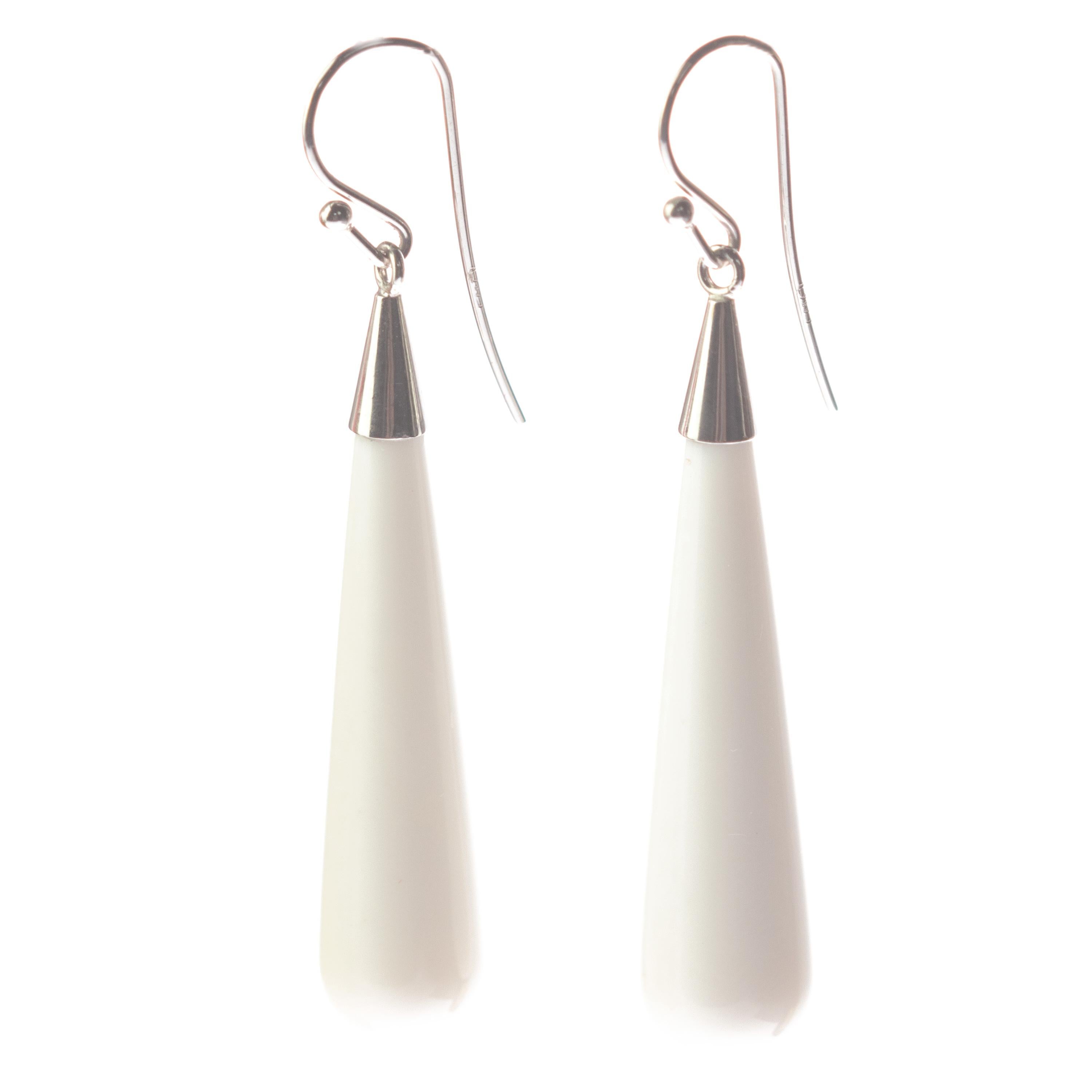 Donna Intini Jewels Orecchini naturali fatti a mano in oro bianco 18 carati con Agata Bianca in vendita