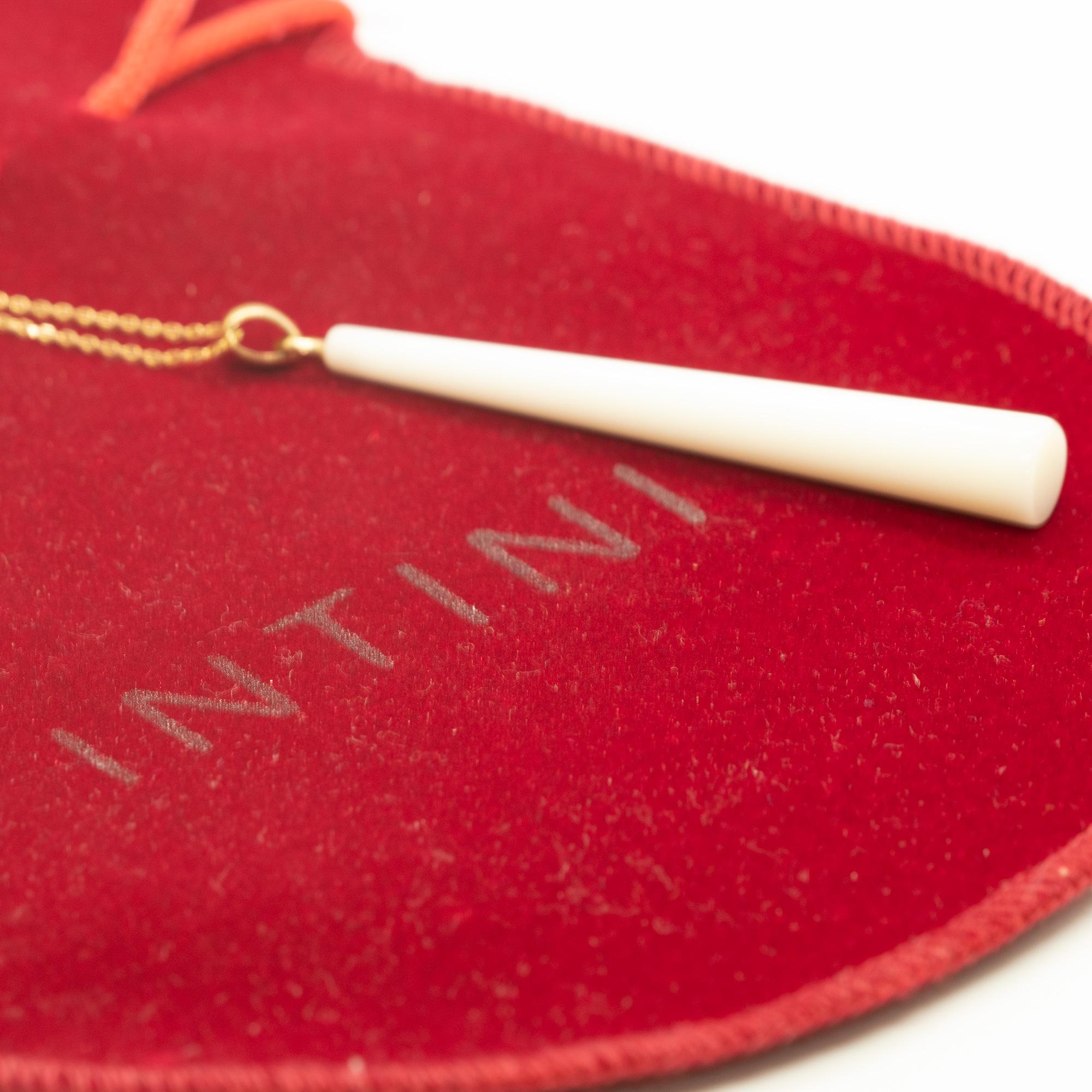 Intini Jewels, collier pendentif en goutte déco en agate blanche et or jaune 18 carats avec chaîne Unisexe en vente