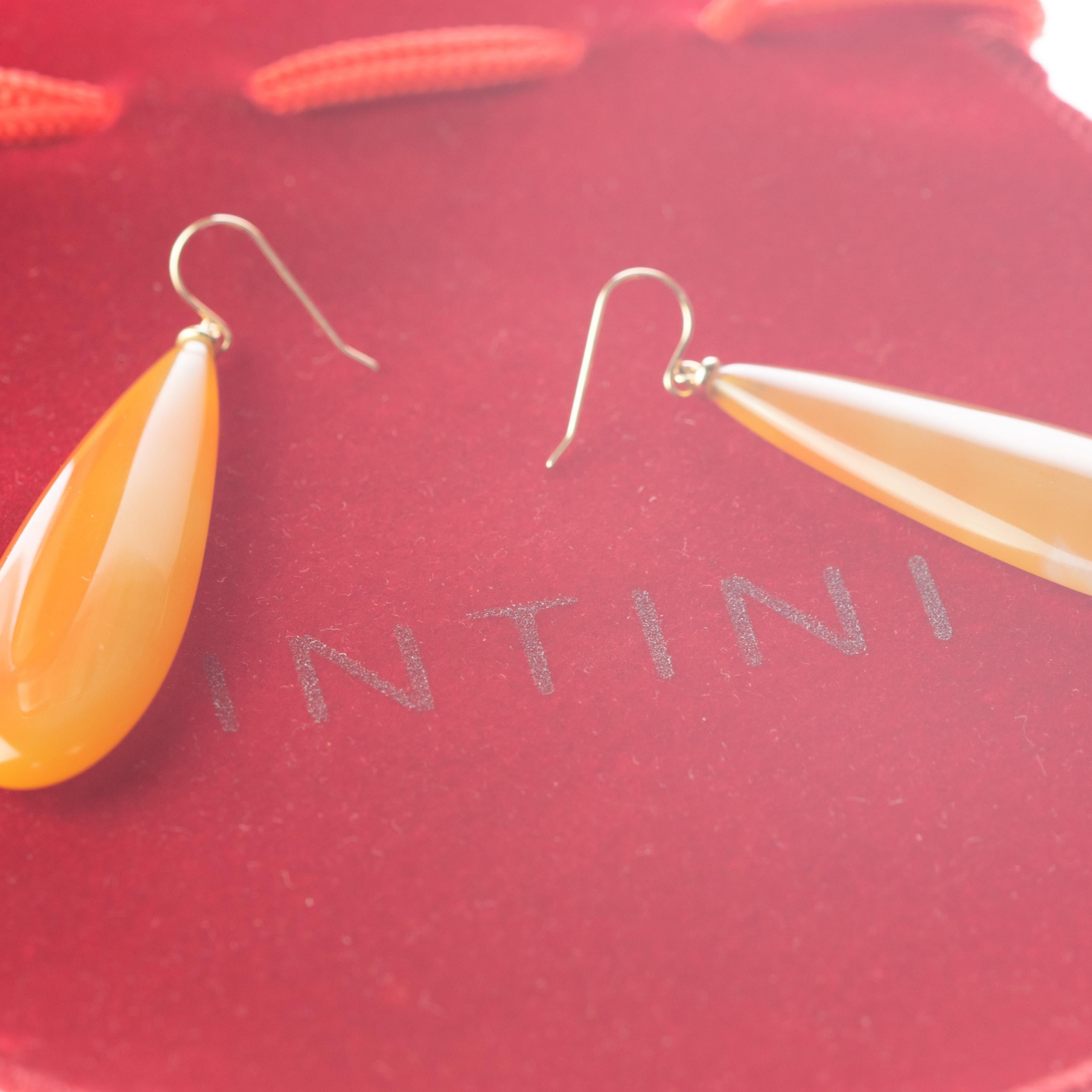 Intini Jewels Boucles d'oreilles chics en or jaune 18 carats avec agate jaune en forme de goutte d'eau, faites à la main Pour femmes en vente