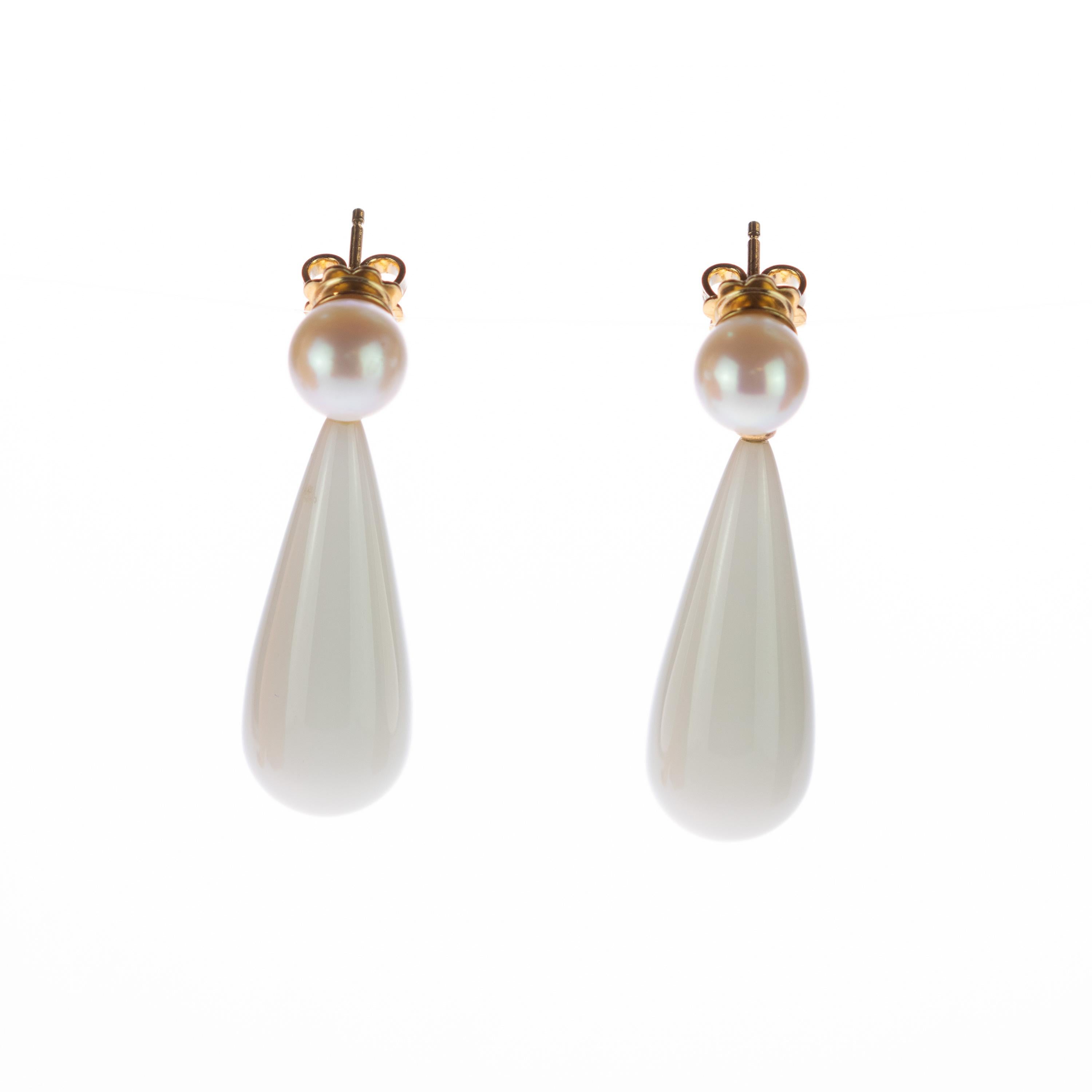 pear shaped pearl earrings