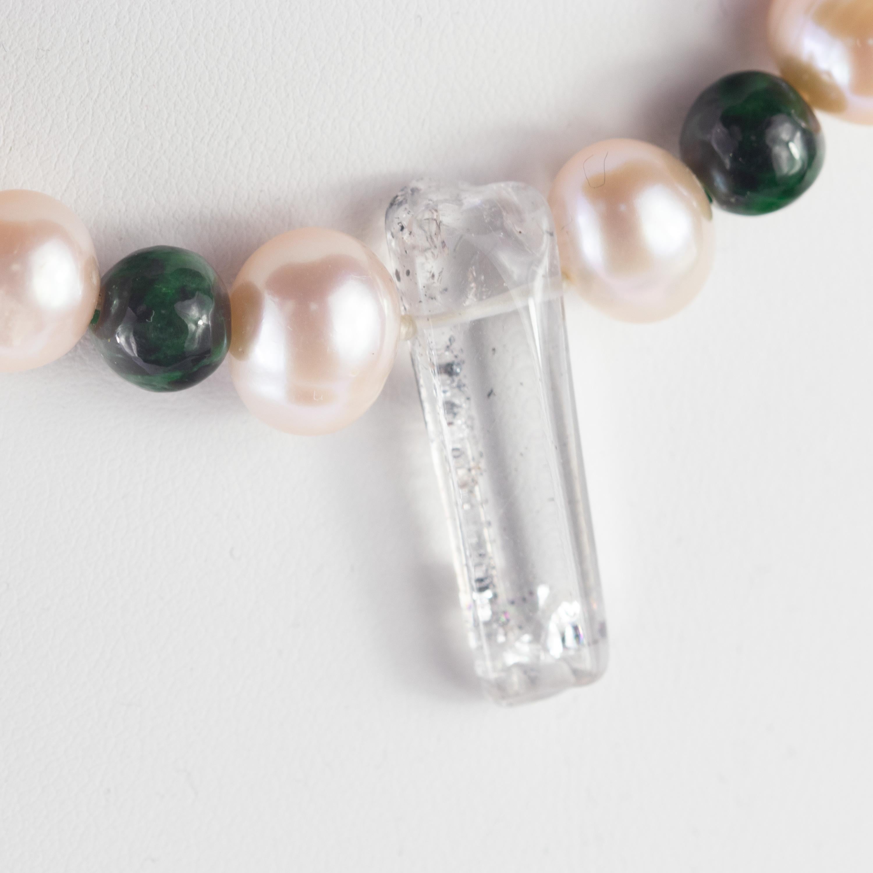 IntiniJewels Collana di cristallo di rocca, perla, giada, oro giallo 14 carati, moderna e chic In condizioni Nuovo in vendita a Milano, IT