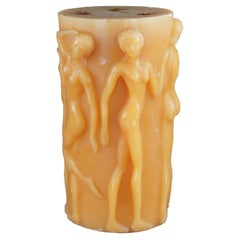 Intira Kerzenfabrik Lalique 'Bacchantes' Nudefarbene figurale große gewachste Kerze 15"