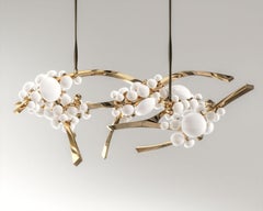 Intıma Horizontal en bronze poli et globes de Murano laiteux par Palena Furniture