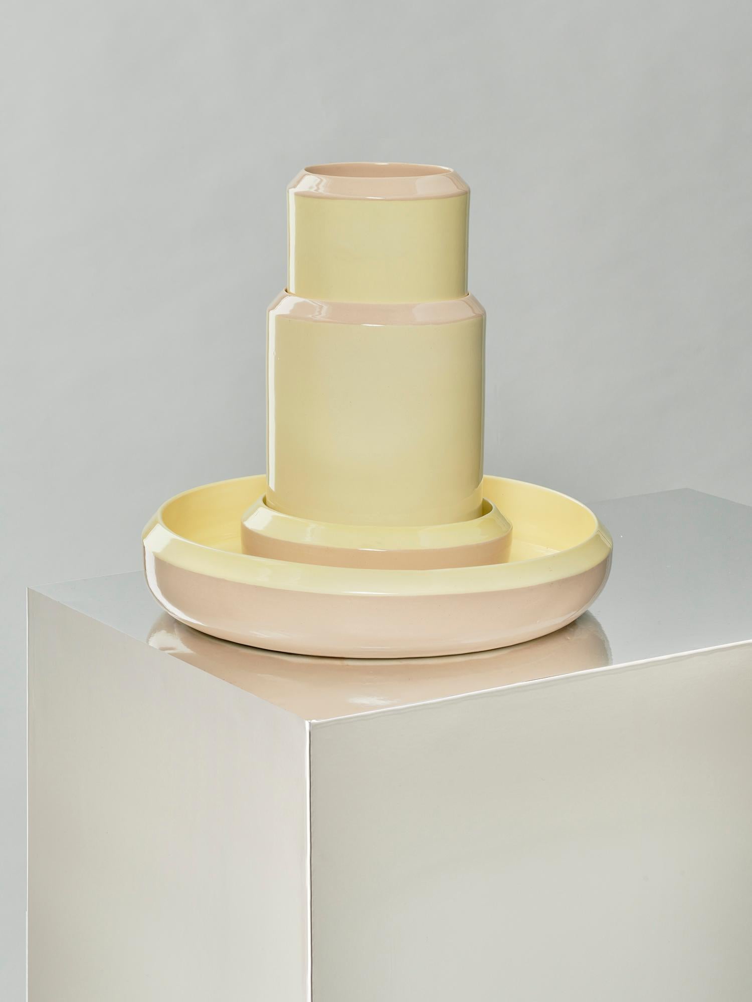 In INTO EACH OTHER ceramics by Maddalena Casadei the glossy interconnection between two colored surfaces refers to the value of new cross-cultural exchanges.

Details:
Colors: Yellow and beige
Measures: Height 21 cm, 8.5 in.
Width 16 cm, 6.3