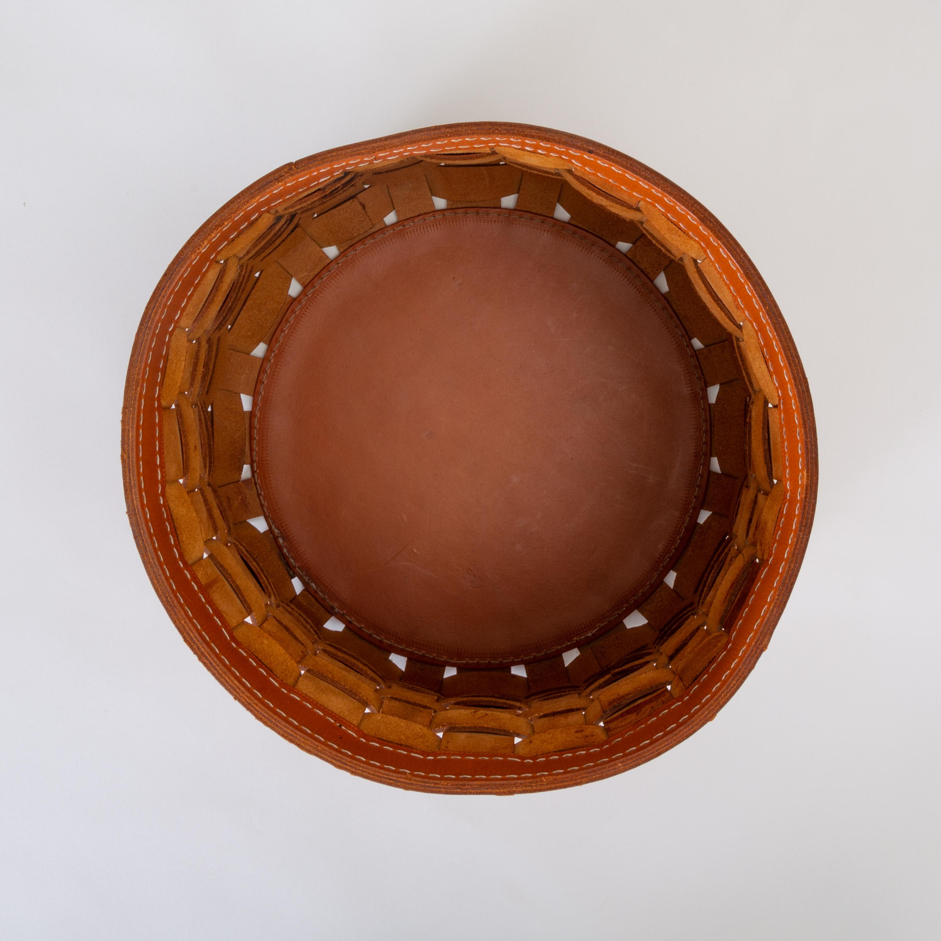 Italian “Intrecci” Round Basket in Woven Leather by Arte Cuoio & Triangolo