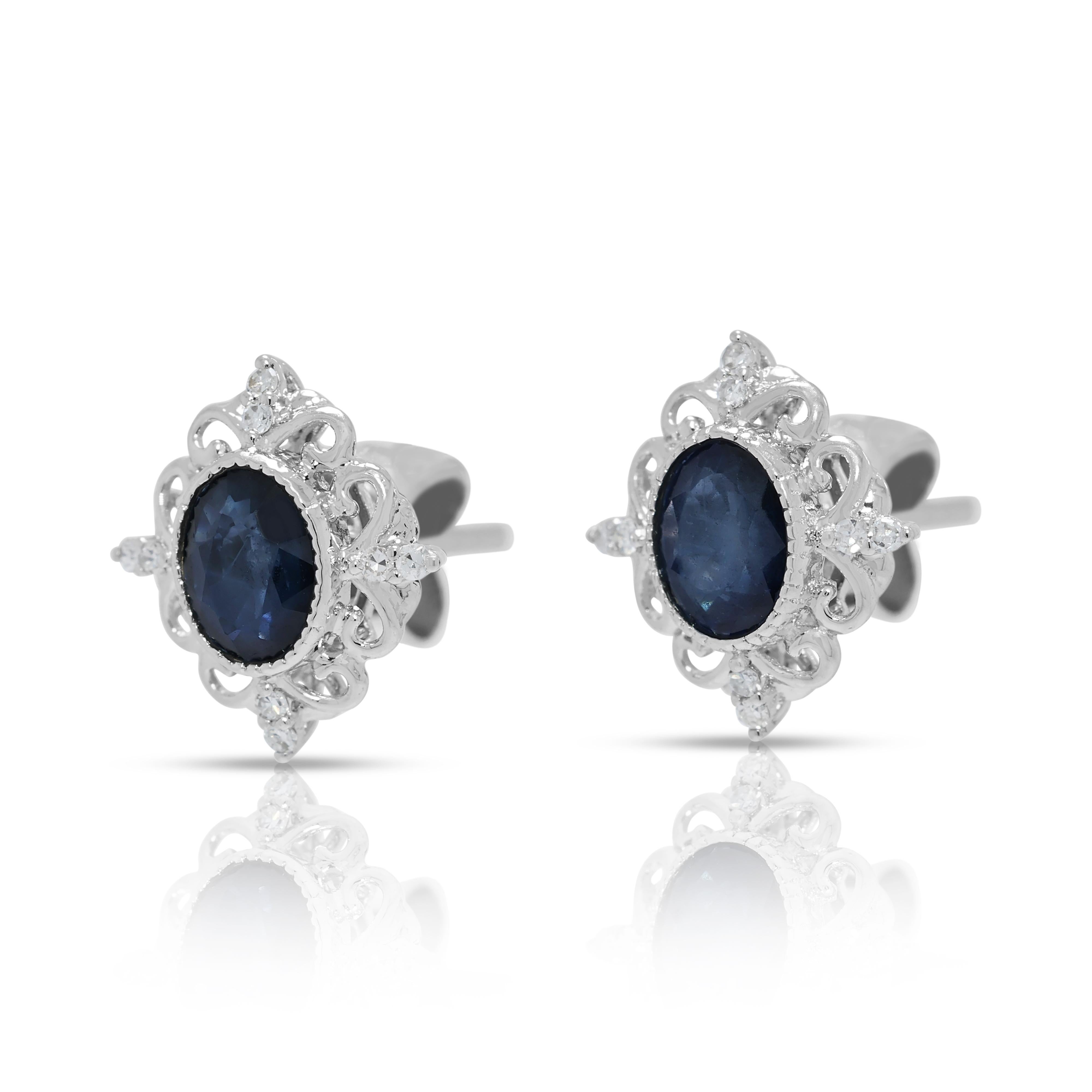 Intricati orecchini con zaffiro e diamante da 0,41 carati in oro bianco 18 carati In condizioni Nuovo in vendita a רמת גן, IL