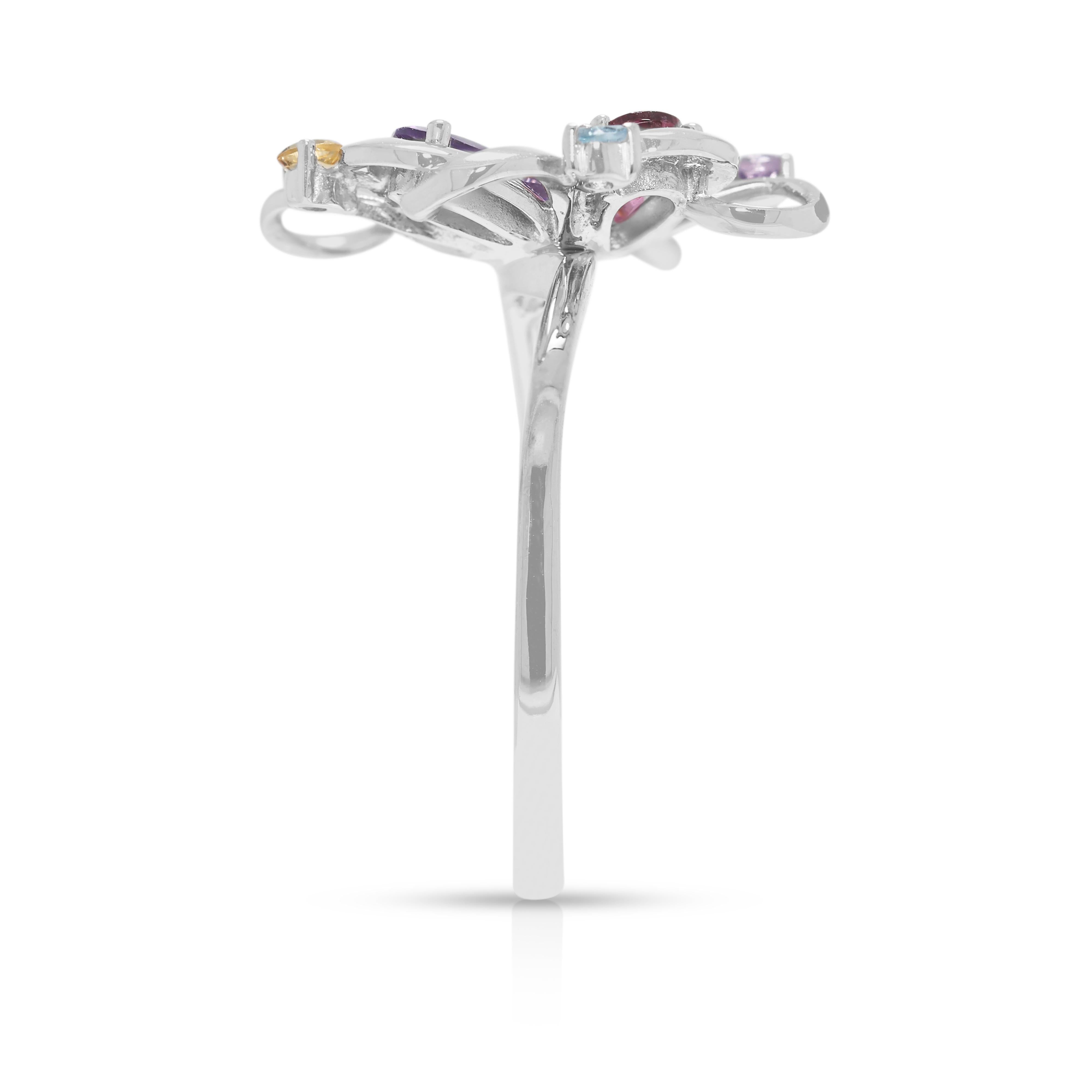 Intricato anello floreale con pietra multipla da 0,46 carati e accenti di diamante in oro bianco 18 carati in vendita 1