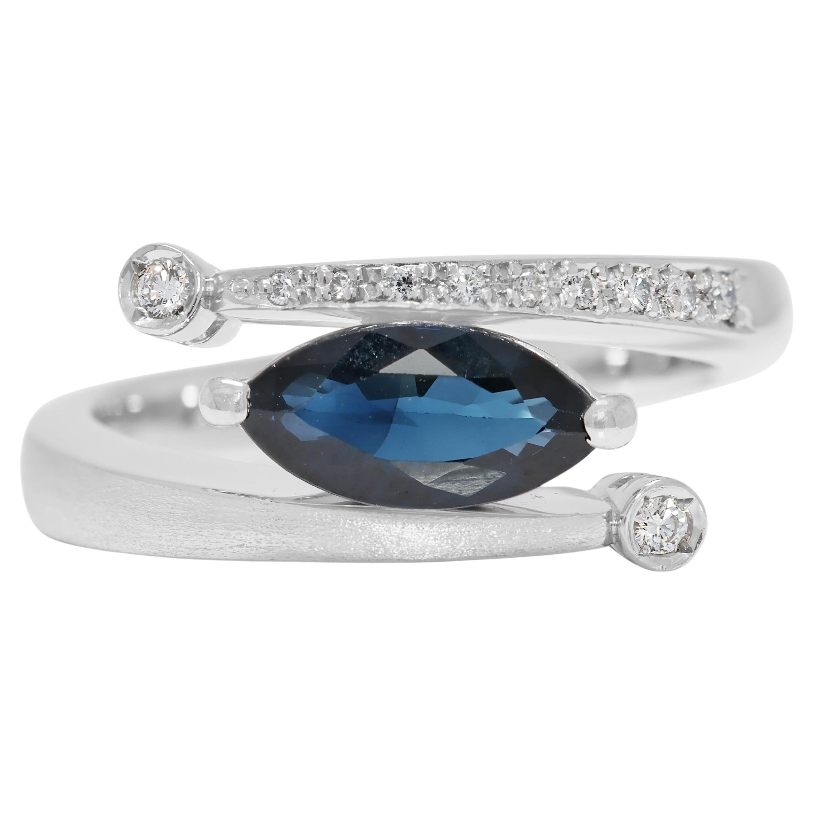 Intricate 1.59ct Sapphire & Natural Diamond Platinum Ring For Sale