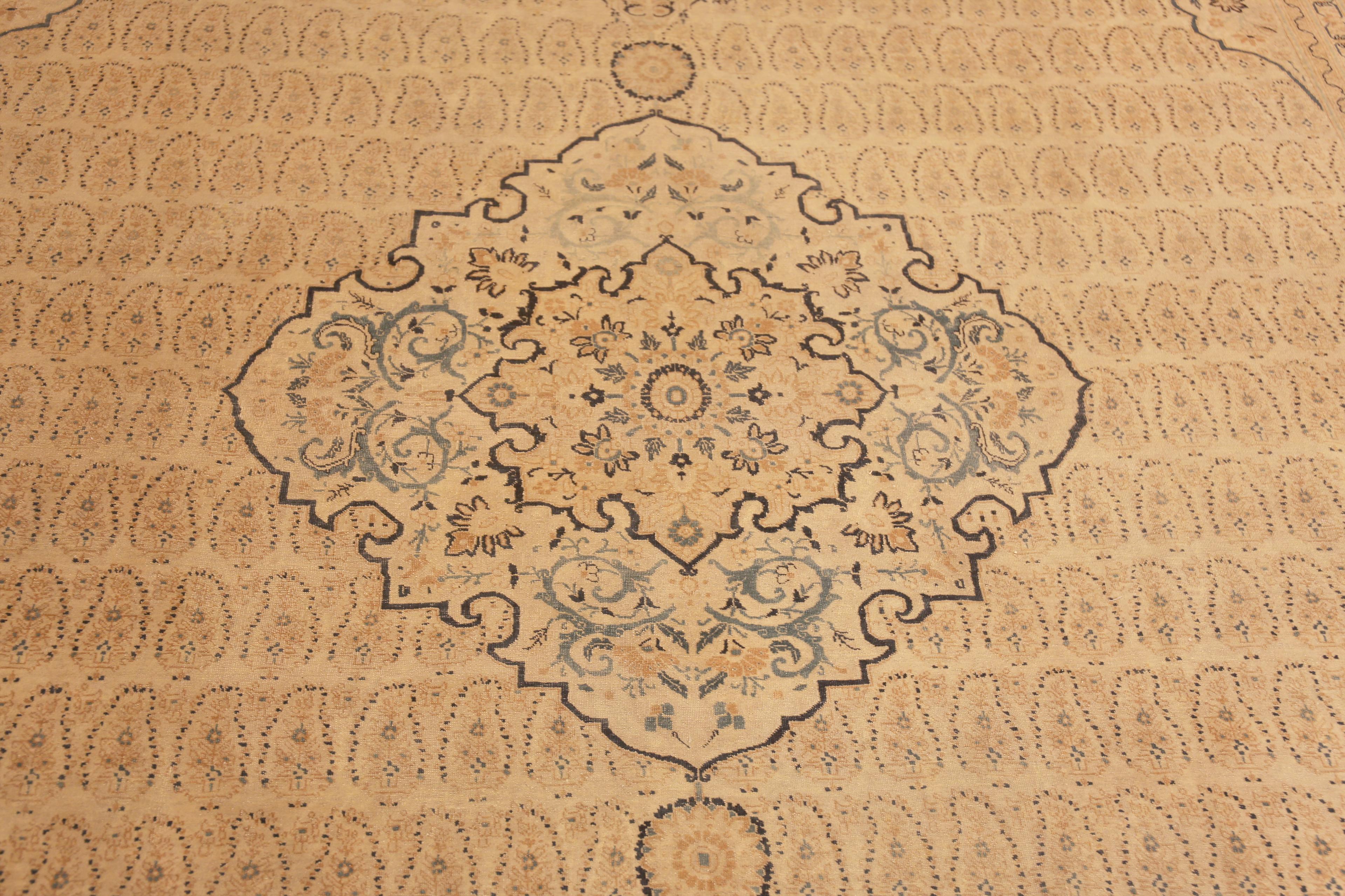 Tapis persan Tabriz complexe à fleurs anciennes Haji Jalili 10' x 13'10