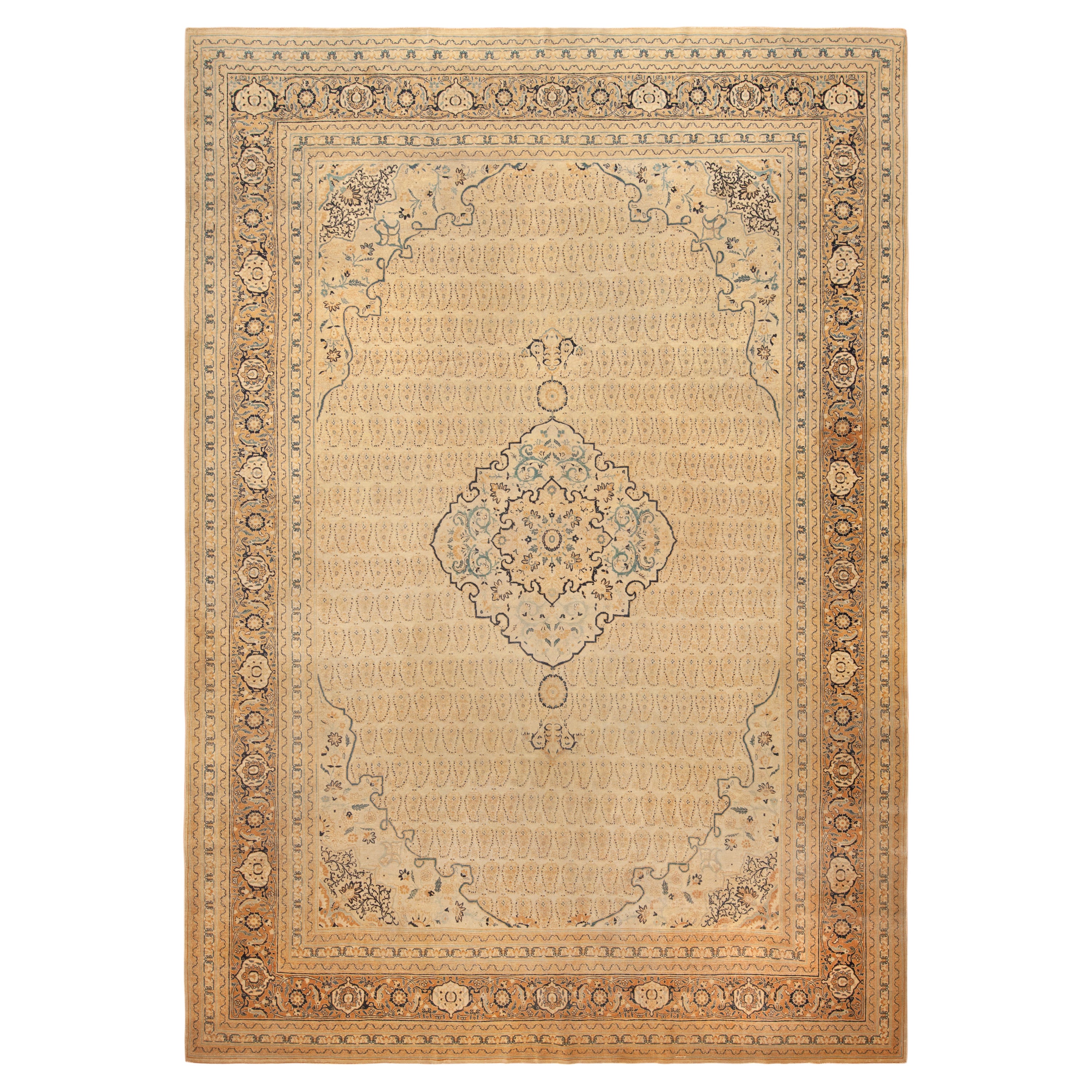 Aufwändiger antiker, geblümter Haji Jalili Persischer Täbris-Teppich 10' x 13'10" im Angebot