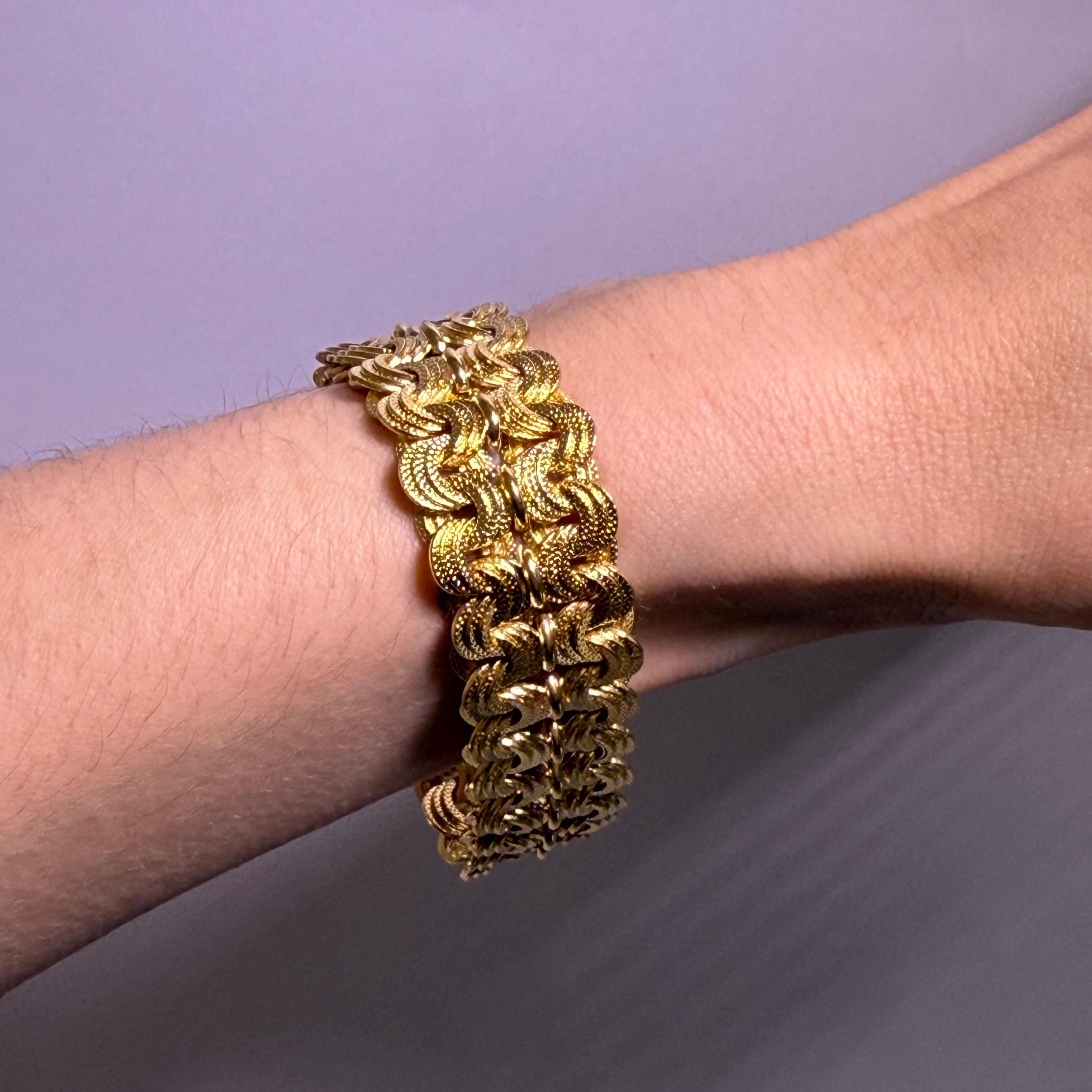 Bracelet complexe en or jaune 18 carats Bon état - En vente à Lucerne, CH