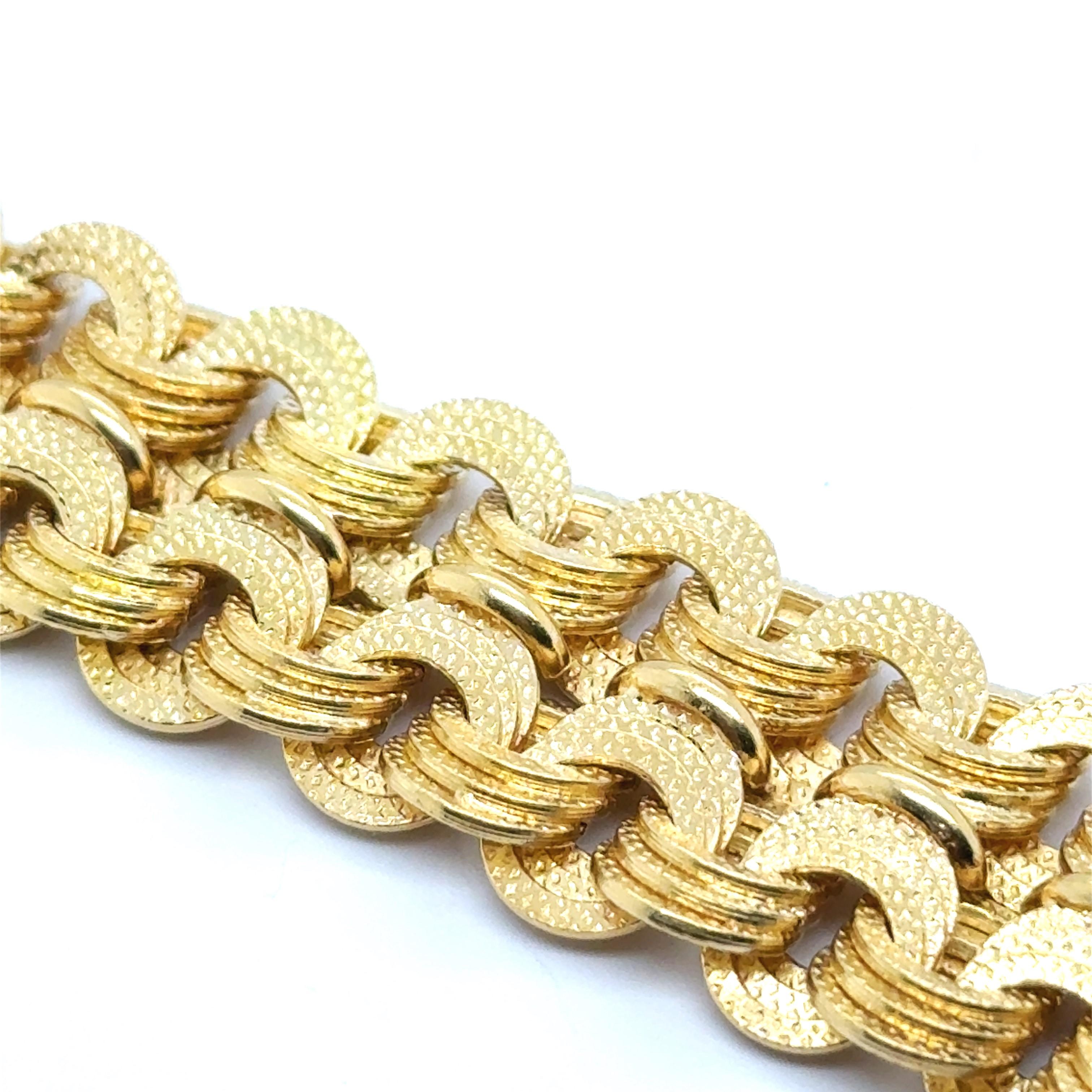 Bracelet complexe en or jaune 18 carats en vente 3