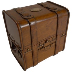 Intricato baule francese in legno da frutta intagliato, scatola per profumi, circa 1880