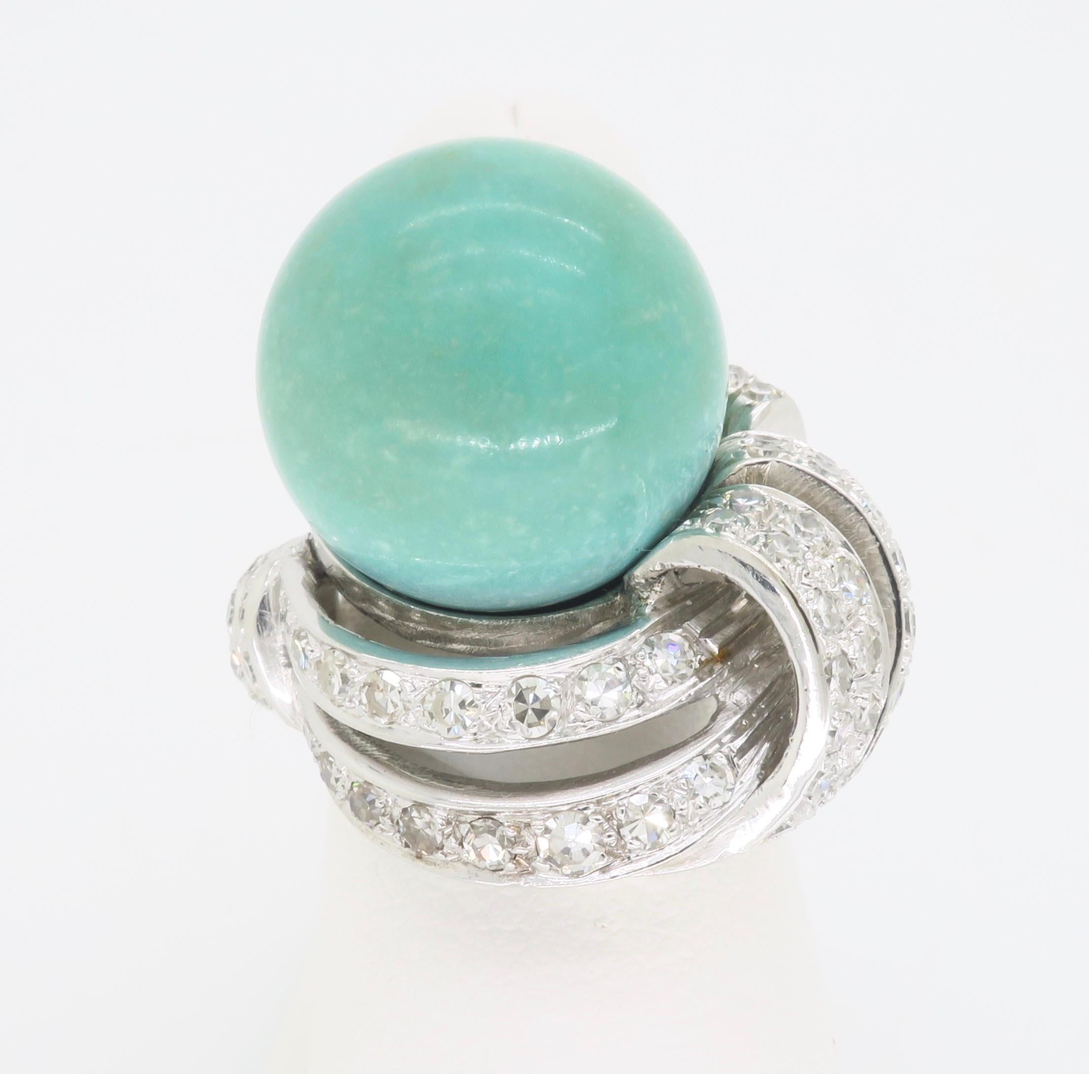 Intricate Chalcedony & Diamond Cocktail Ring For Sale 5