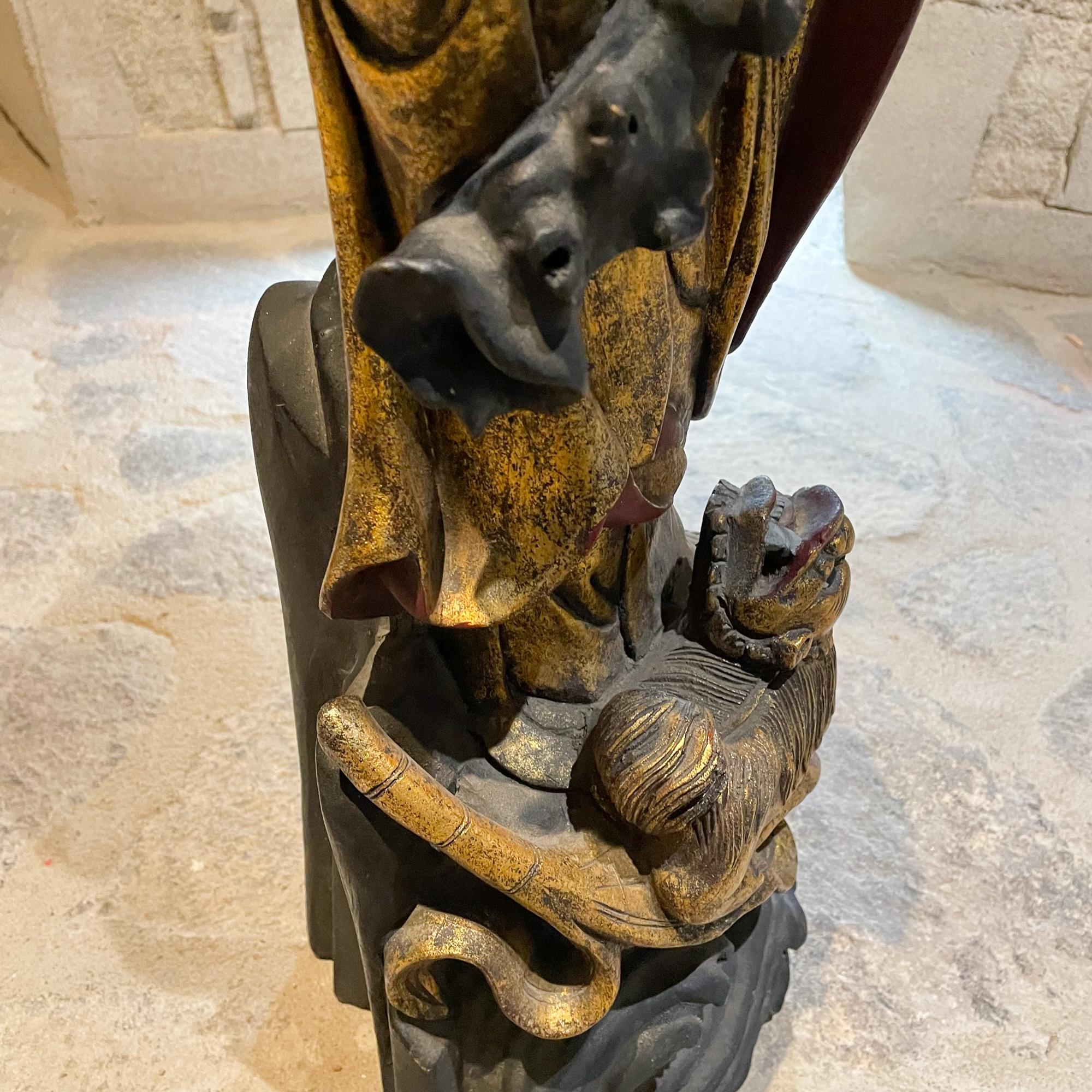 Early 20th Century Chinese Immortal Deity Carved Foo Dog Sculpture For Sale 8