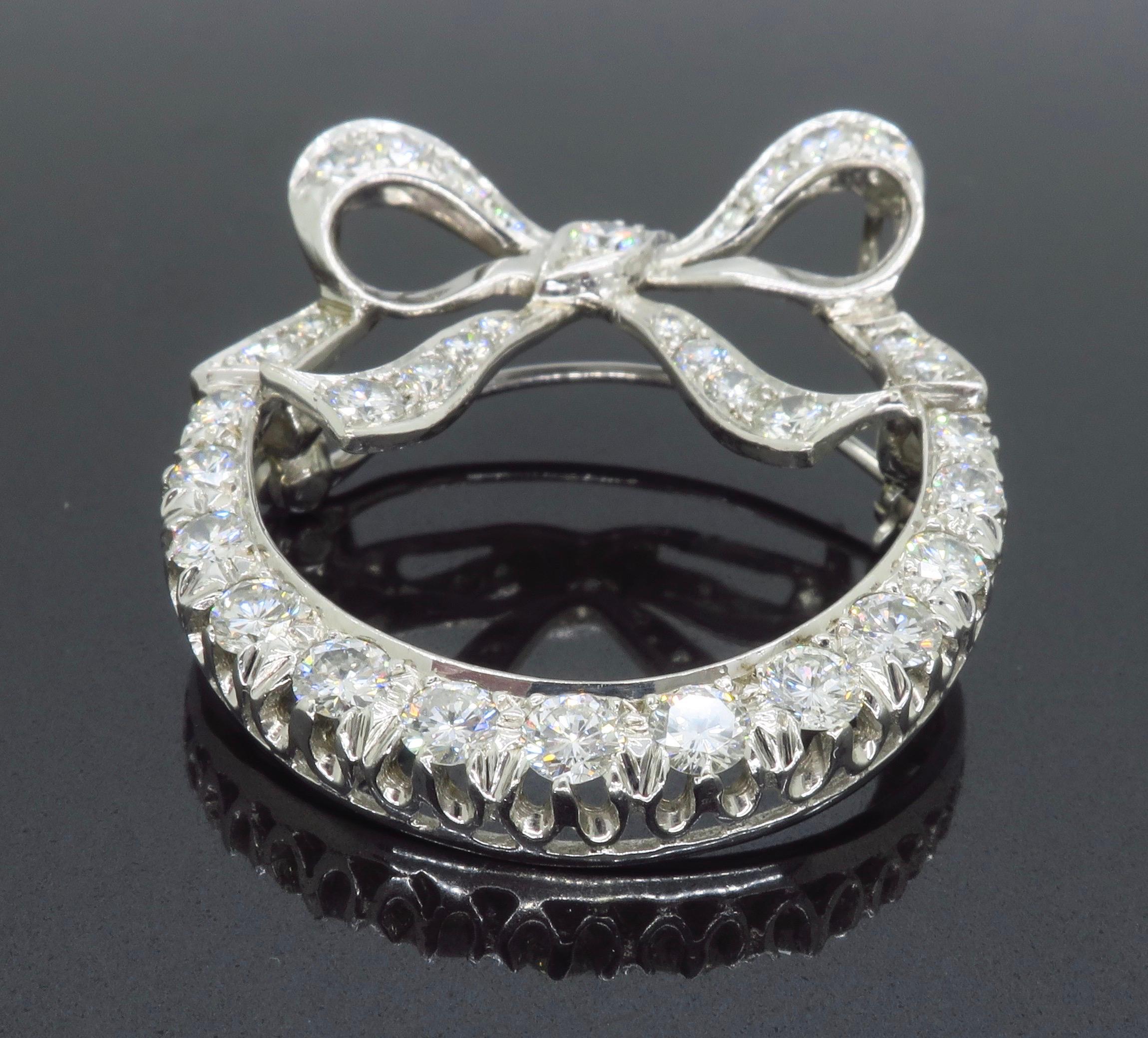 Aufwändige Diamant-Schleifenbrosche (Rundschliff)