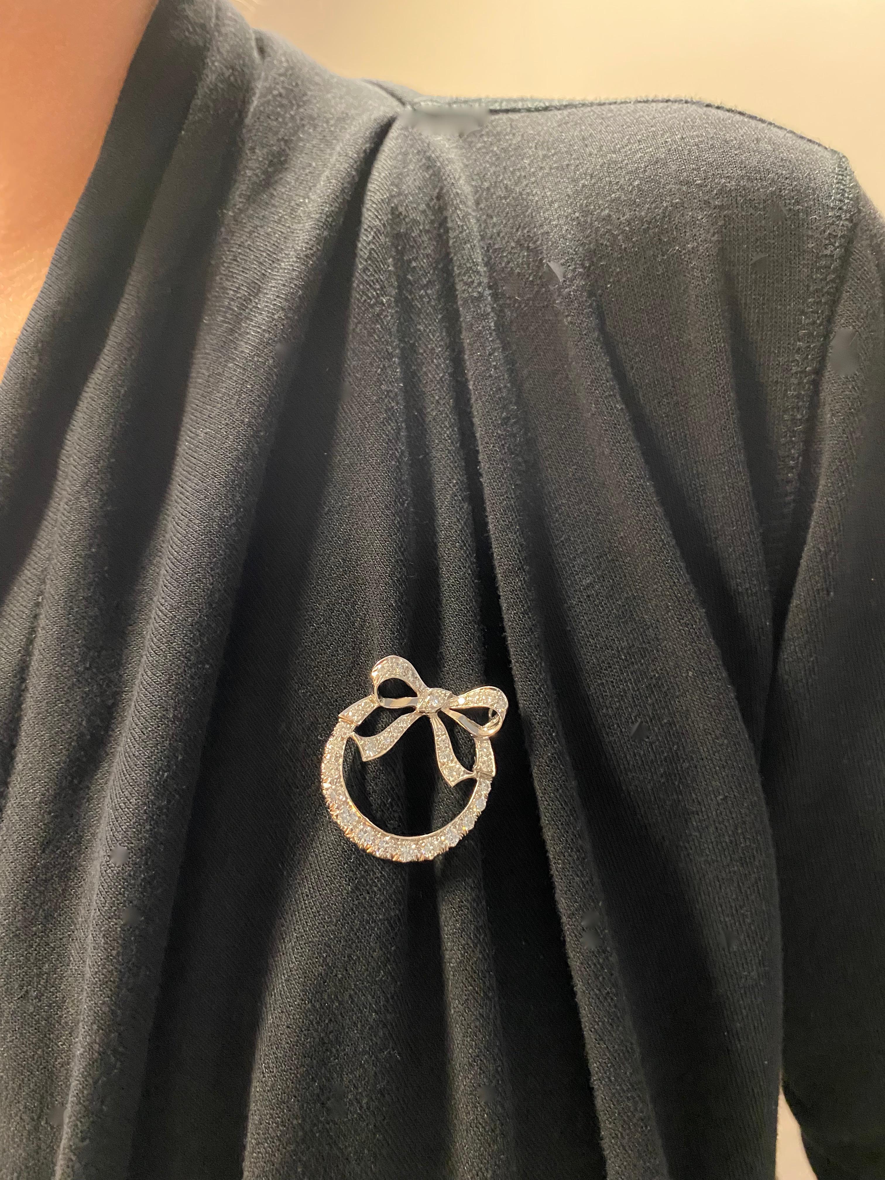 Aufwändige Diamant-Schleifenbrosche für Damen oder Herren