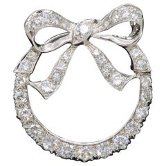 Aufwändige Diamant-Schleifenbrosche