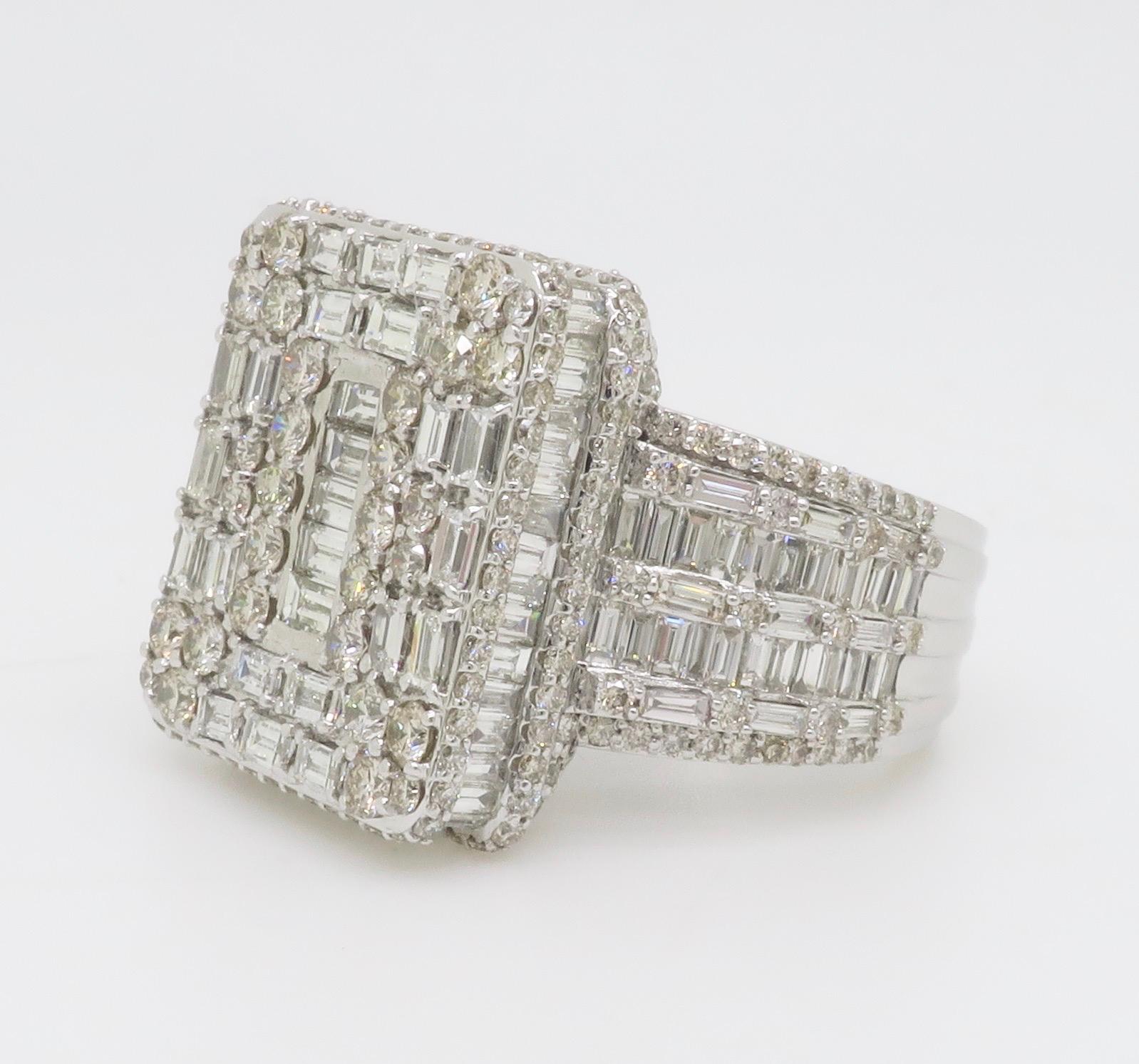 Intrincado Anillo con Diamantes Incrustados hecho con 5,65 TQW de Diamantes en venta 7