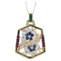 Intricate Flower-designed Necklace in 18K Yellow Gold