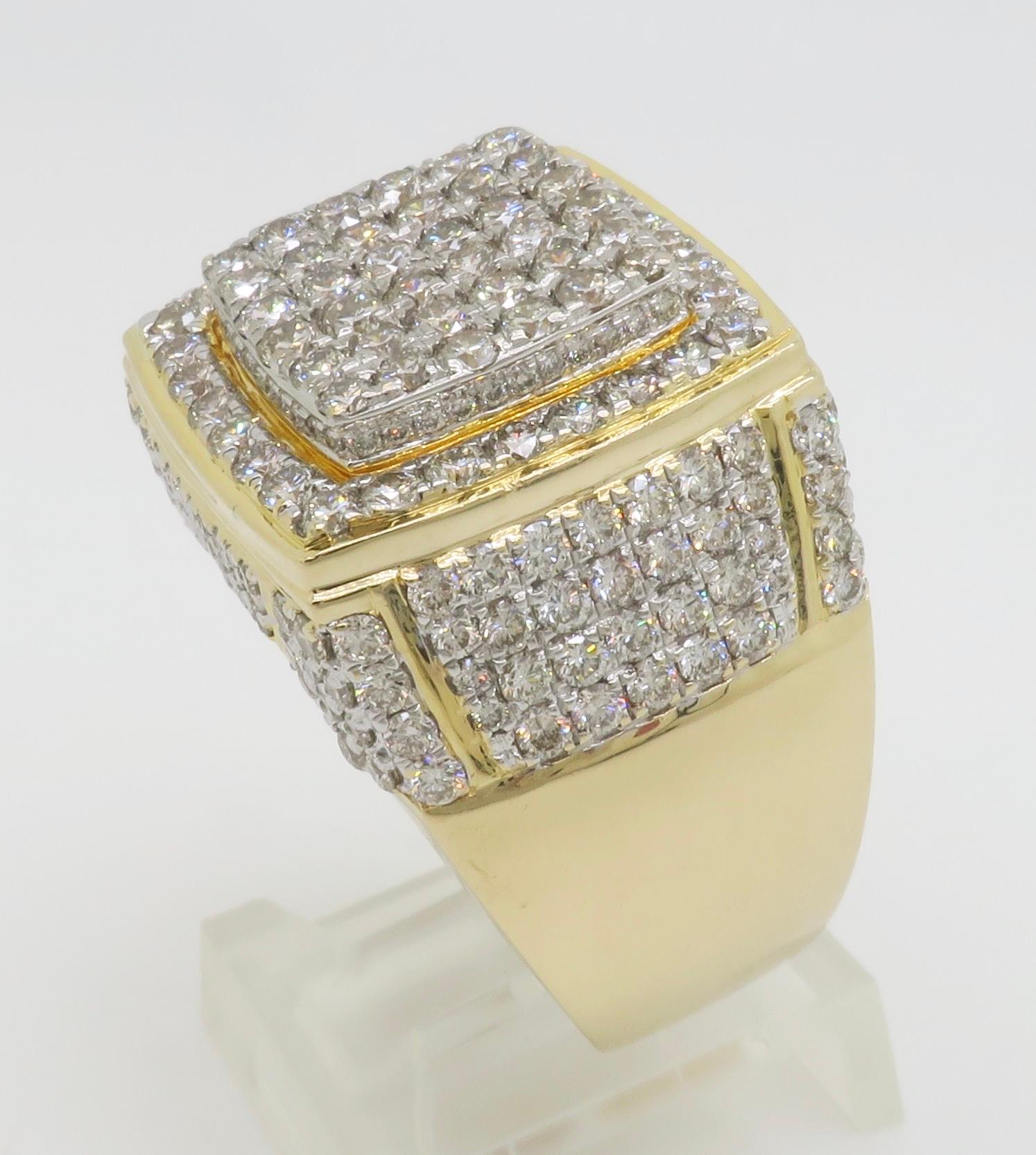 Intricate High Quality Men's ring made with 4.52CTW of Earth Mined Diamonds For Sale 6