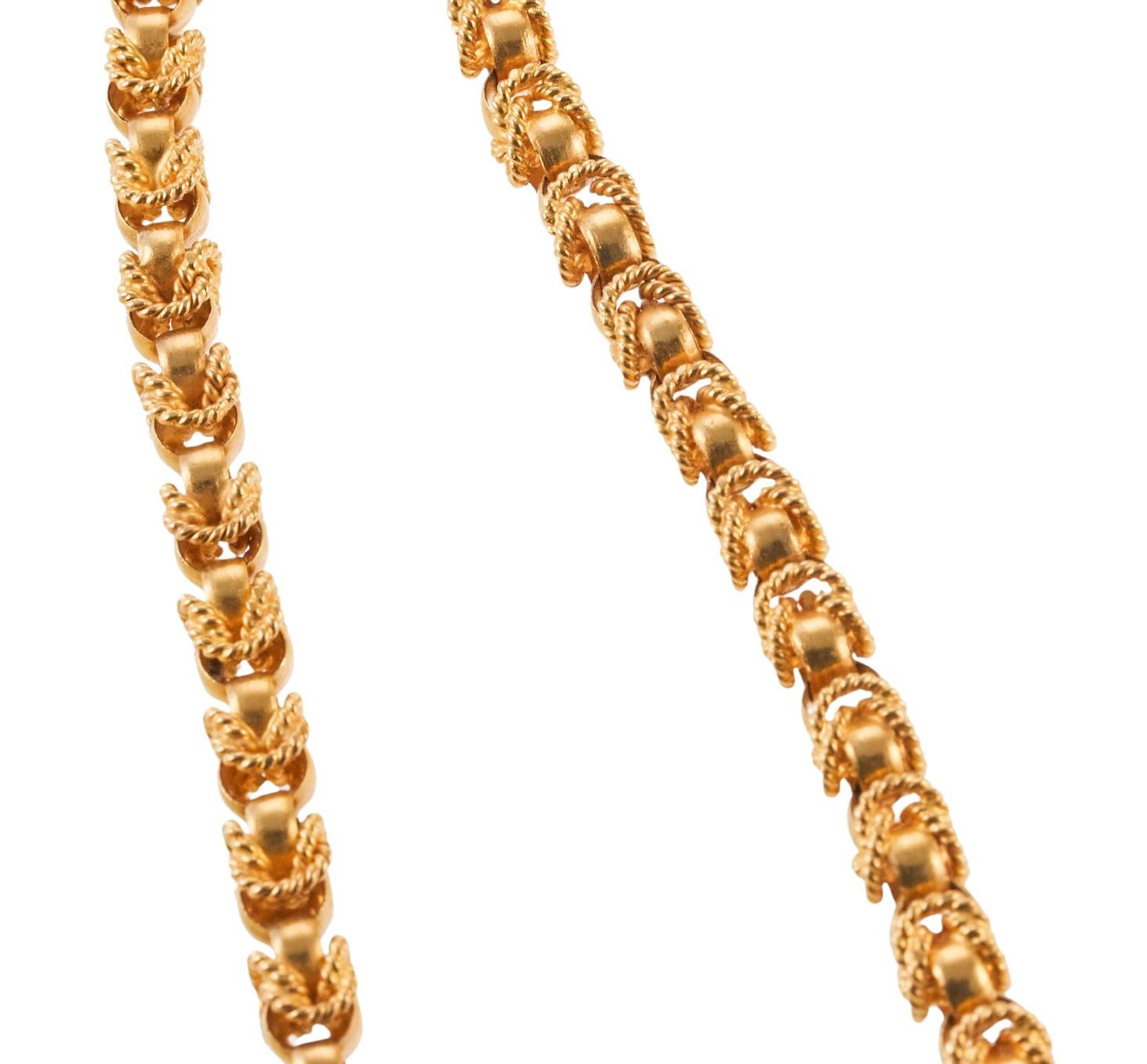 Intricate Link Extra Long Gold Chain Necklace For Sale 1