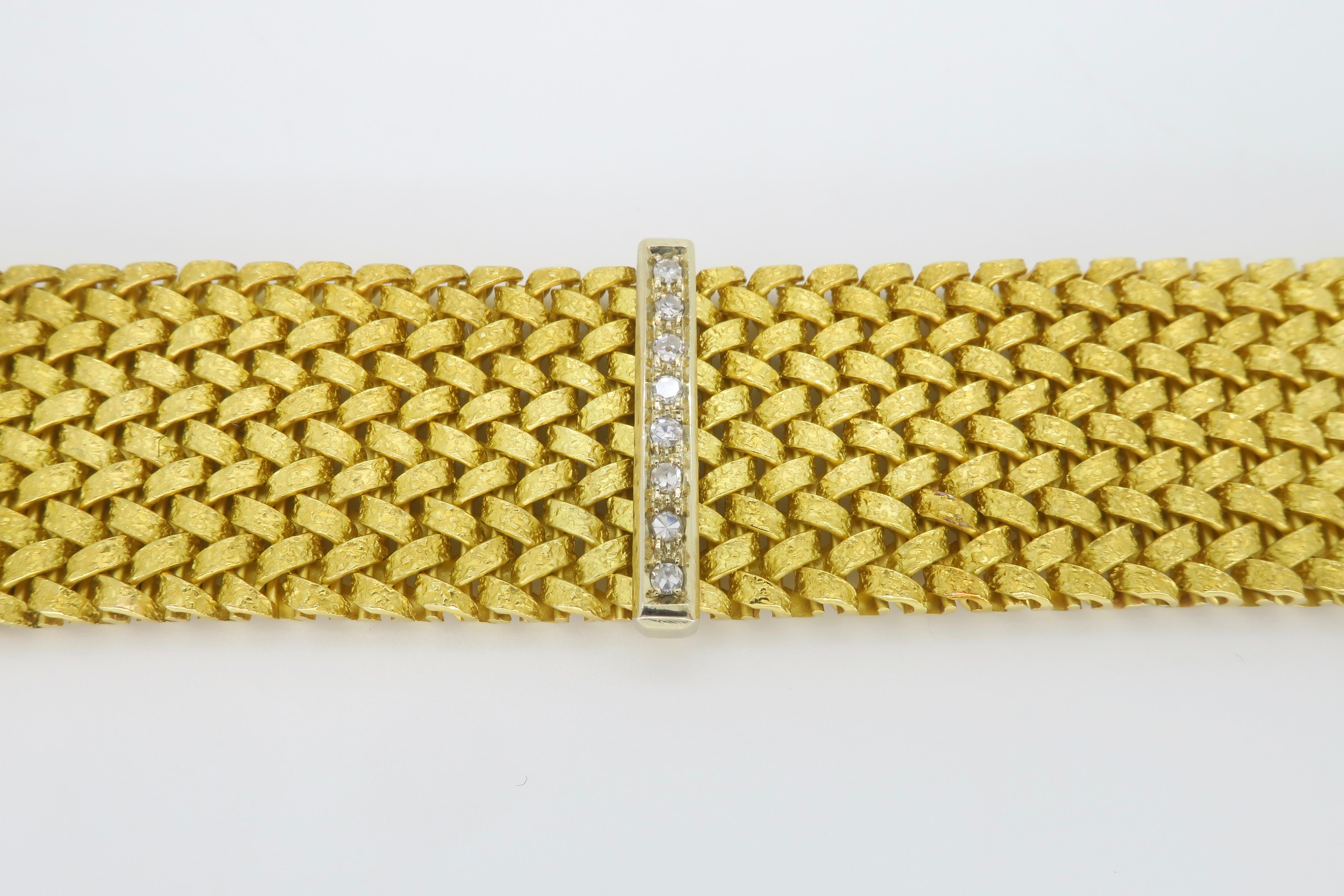 Intricate Mesh Bracelet Made in 18k Yellow Gold with Diamonds 3