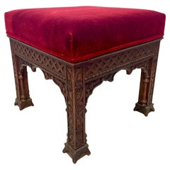 sgabello intricato in stile moresco vittoriano, Arts and Crafts, forse Liberty