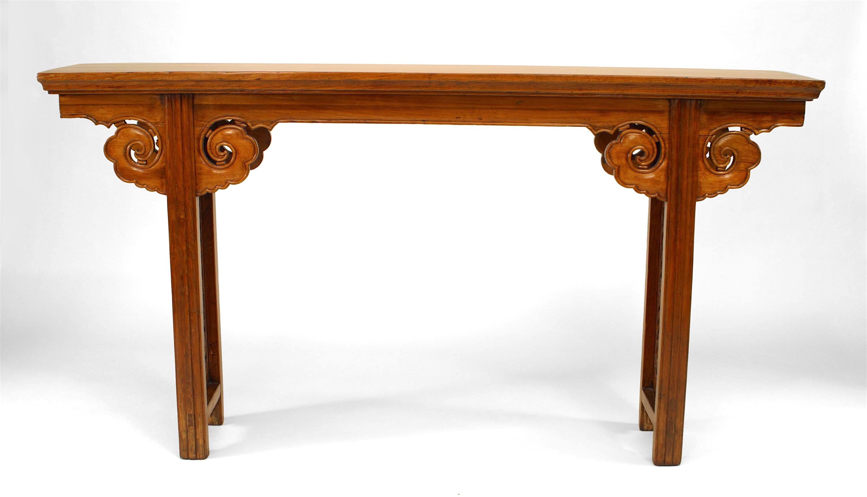 tables have intricately carved edges