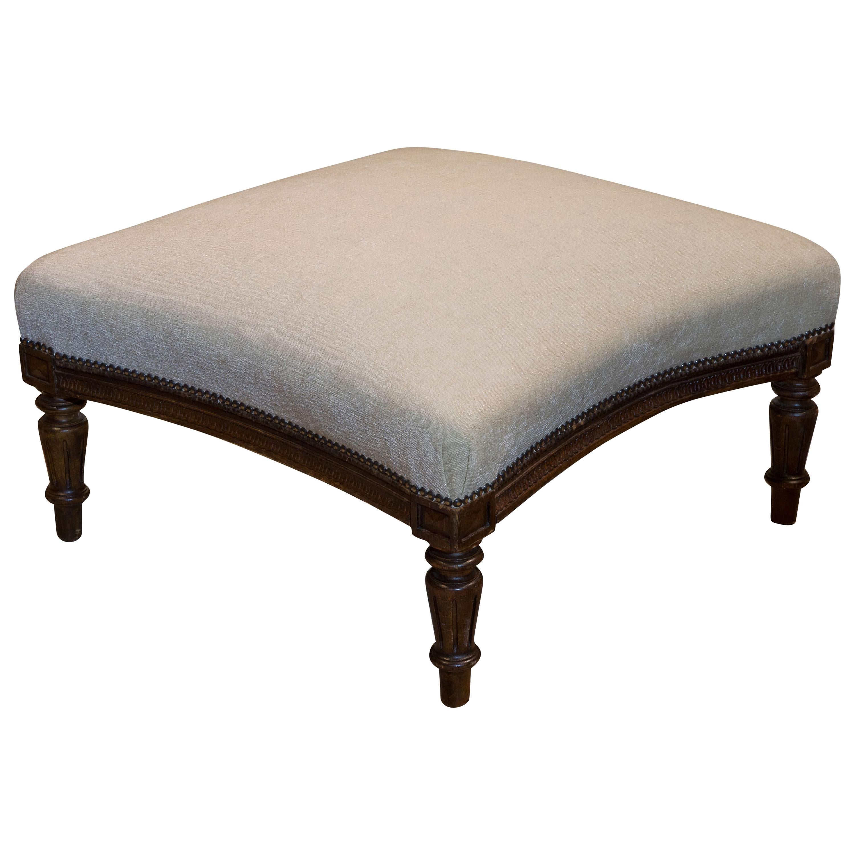 Intricately Carved Late 19th Century Large French Footstool im Angebot