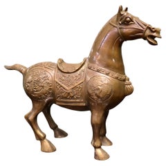 Cavallo Tang in bronzo finemente decorato  Questo è un classico pezzo di folclore cinese