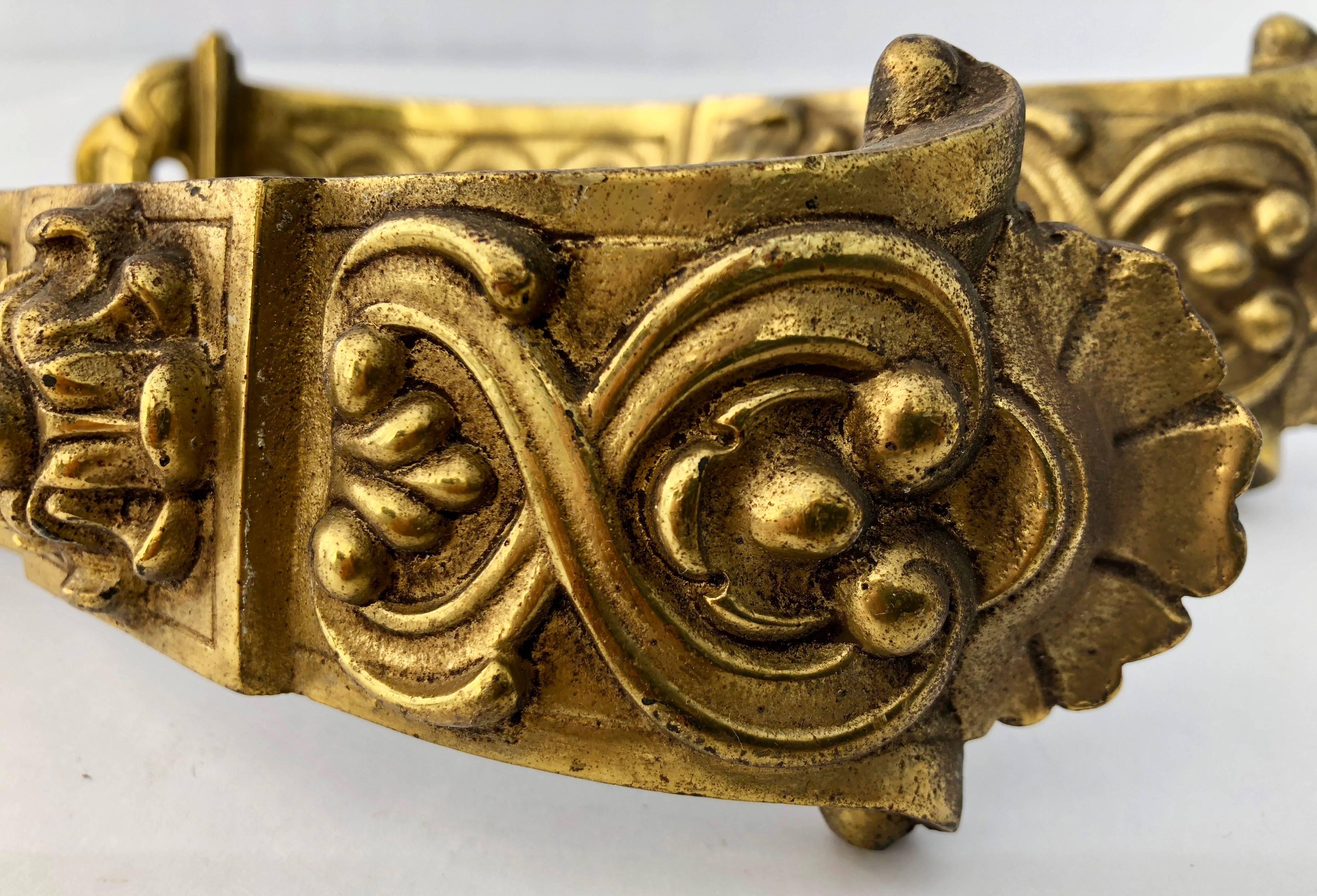 Intricately Detailed French Brass Very Heavy Curtain Rod Brackets, Set of Two In Good Condition For Sale In Petaluma, CA