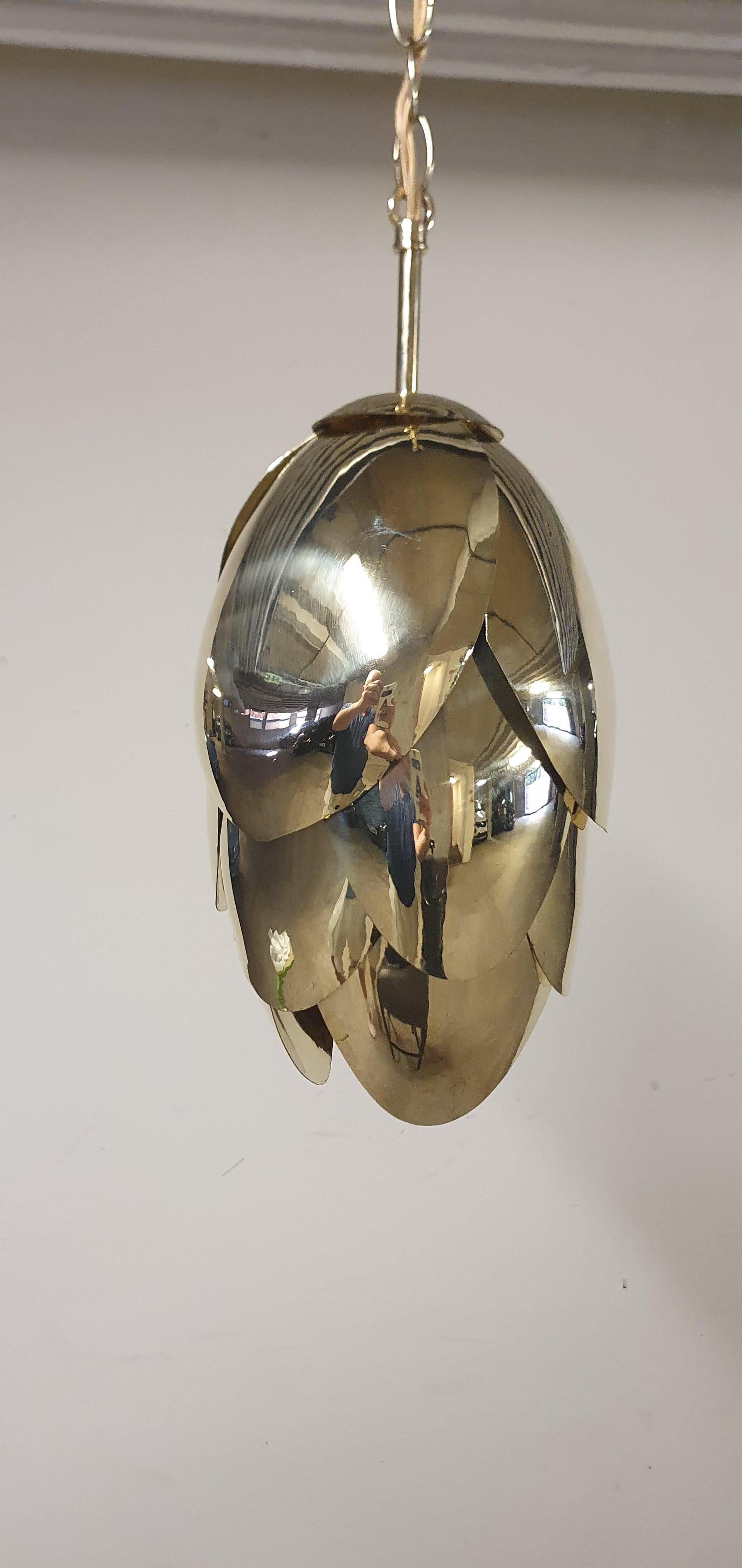 Pendentif Pangolin en laiton fabriqué à la main de manière complexe avec 12 échelles individuelles en vente 3