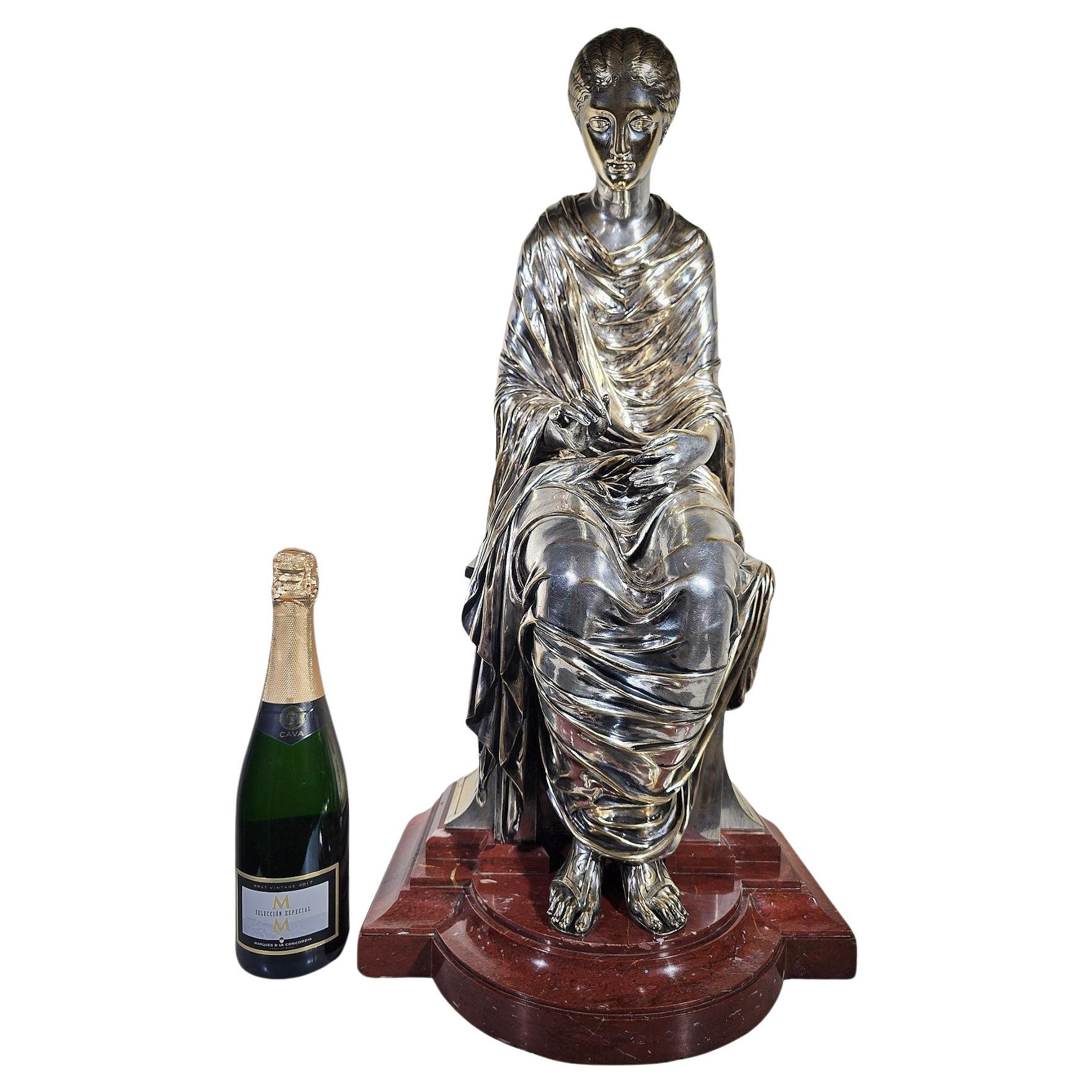 Introducing a Masterpiece: The Bronze Sculpture of a Seated Lady! XIX TH For Sale